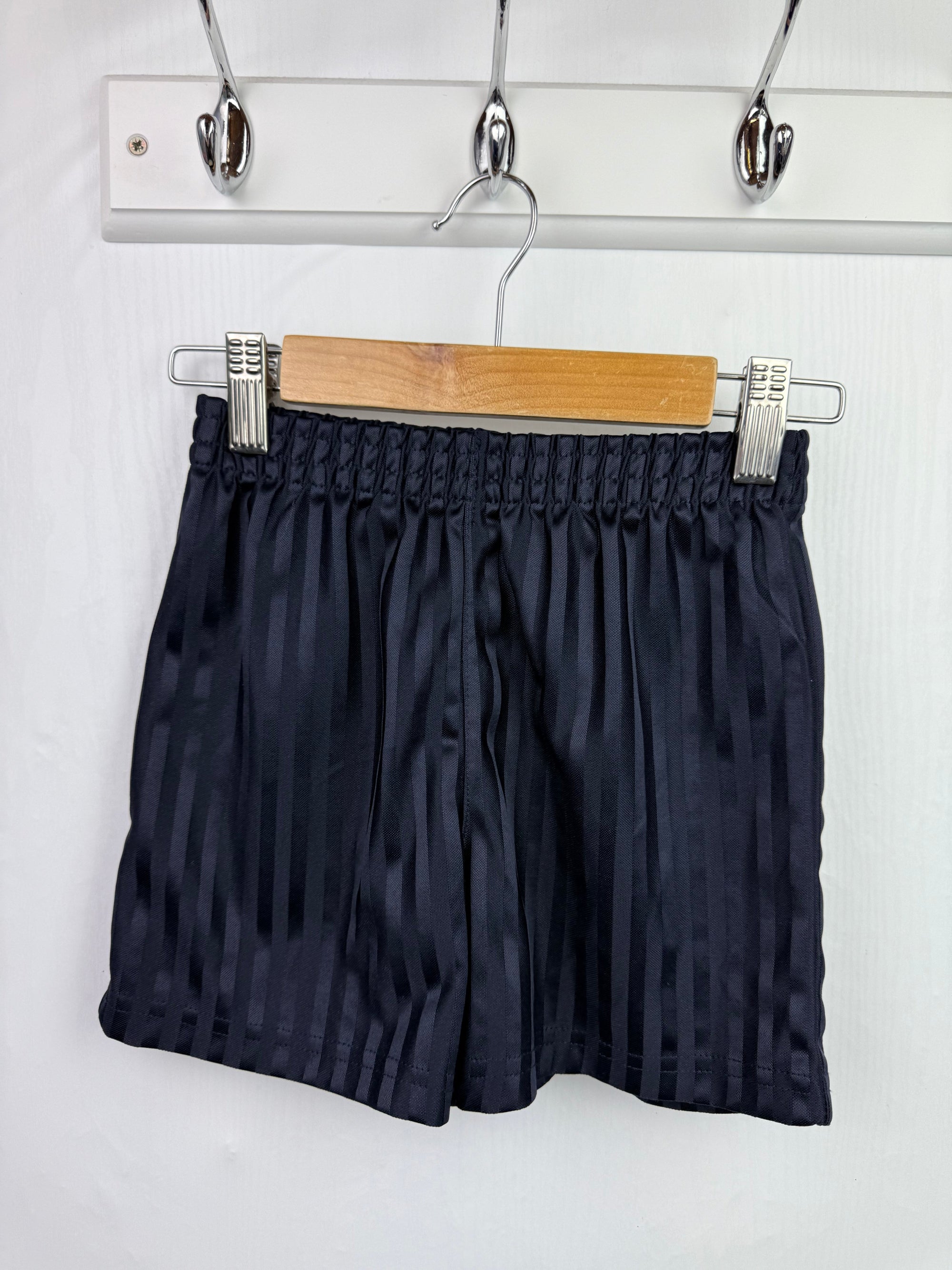 George Navy Schoool PE Shorts - Boys 4 - 5 Years - Little Ones Preloved. Second Hand Children's & Preloved Baby, Kids, Girls & Boys Clothes. UK online