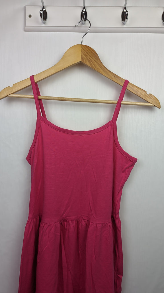 George Pink Strap Dress 13-14 Years George Used, Preloved, Preworn Baby, Girls & Boys Clothes. Kids & Children's second hand Clothing UK Online. Cheap affordable. Brands including Next, Joules, Nutmeg Morrisons, TU, F&F, H&M.