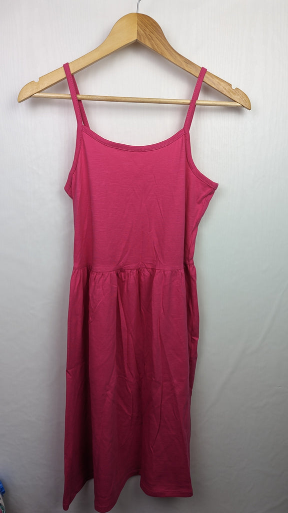 George Pink Strap Dress 13-14 Years George Used, Preloved, Preworn Baby, Girls & Boys Clothes. Kids & Children's second hand Clothing UK Online. Cheap affordable. Brands including Next, Joules, Nutmeg Morrisons, TU, F&F, H&M.