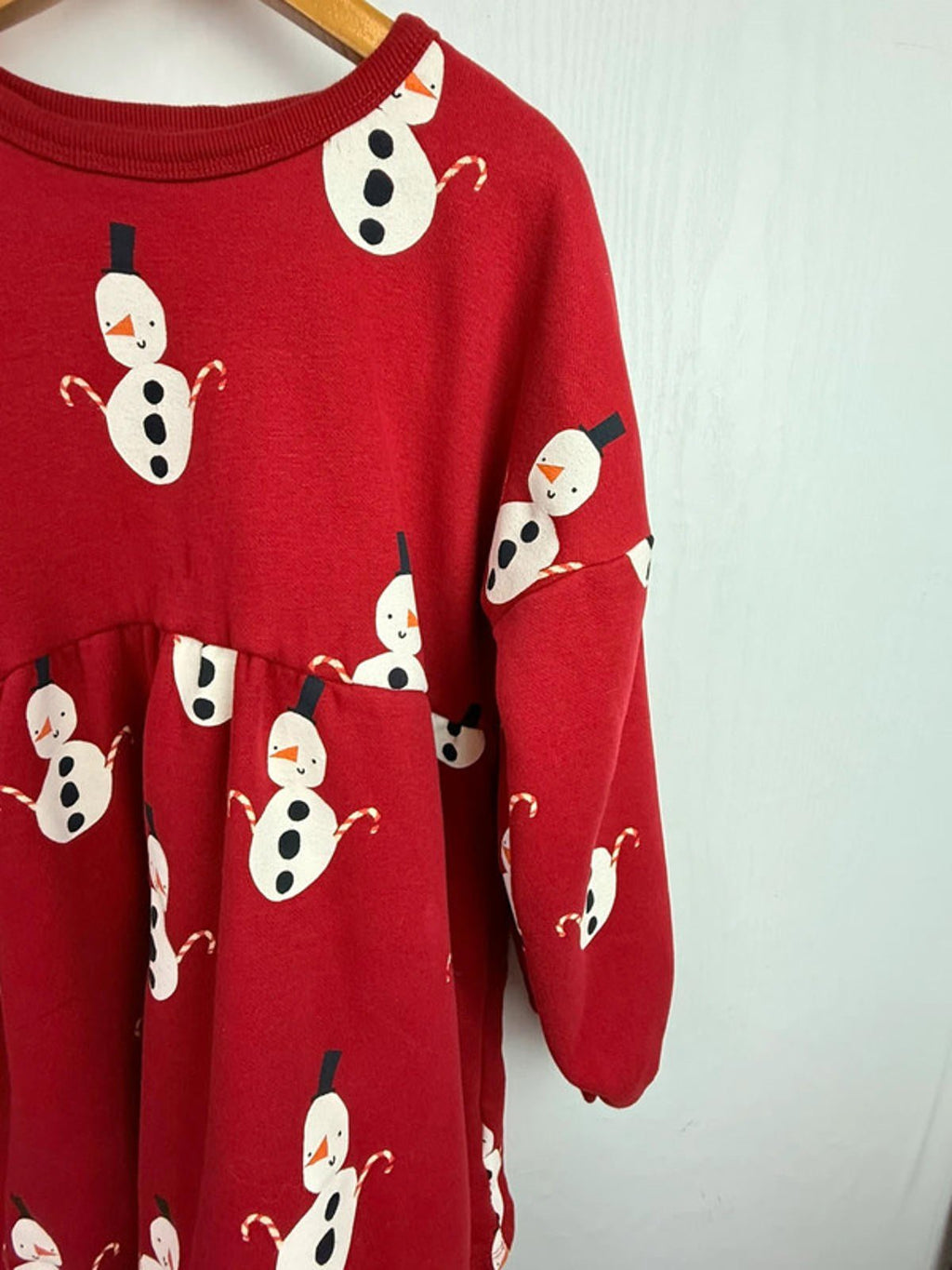 George Red Snowman Dress - Girls 5 - 6 Years - Little Ones Preloved. Second Hand Children's & Preloved Baby, Kids, Girls & Boys Clothes. UK online