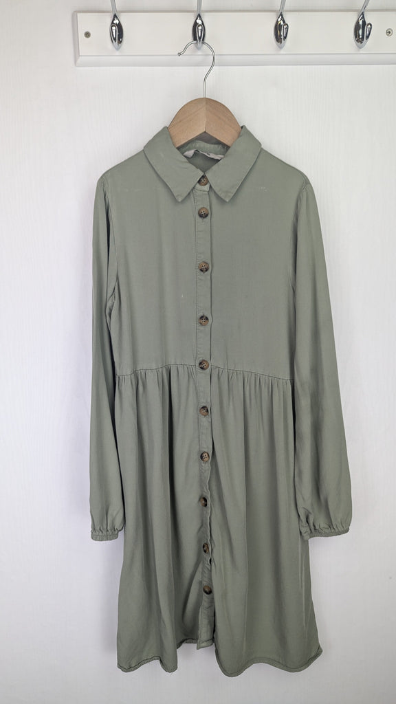 George Sage Green Long Sleeve Dress - Girls 9-10 Years George Used, Preloved, Preworn & Second Hand Baby, Kids & Children's Clothing UK Online. Cheap affordable. Brands including Next, Joules, Nutmeg Morrisons, TU, F&F, H&M.