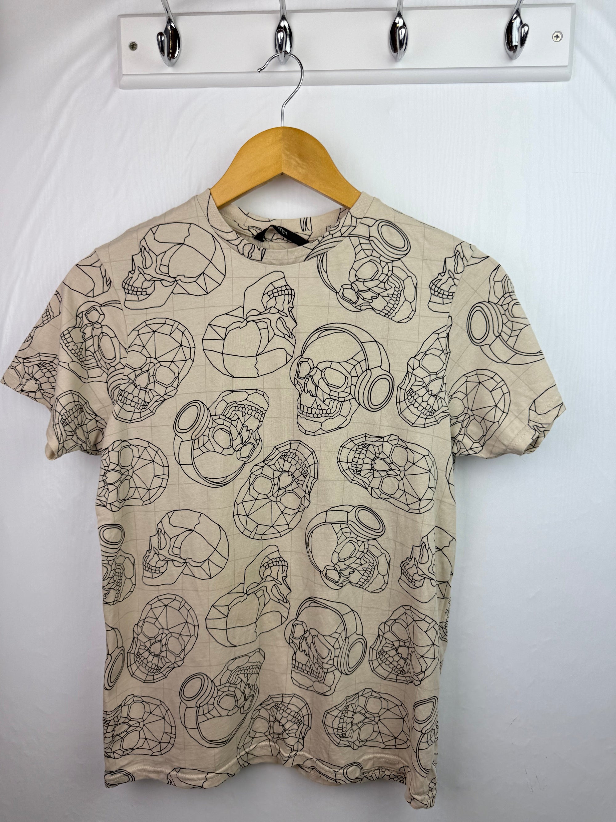 George Skeleton Short Sleeve Top - Boys 13 - 14 Years - Little Ones Preloved. Second Hand Children's & Preloved Baby, Kids, Girls & Boys Clothes. UK online
