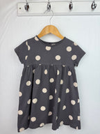 George Spotty Short Sleeve Dress - Girls 2 - 3 Years - Little Ones Preloved. Second Hand Children's & Preloved Baby, Kids, Girls & Boys Clothes. UK online