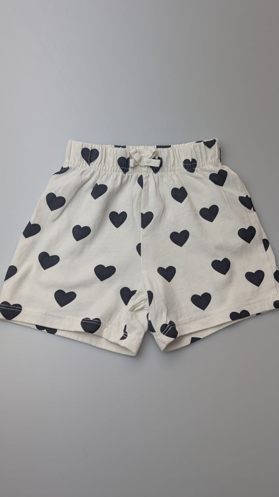 George White & Black Heart Shorts - Girls 2-3 Years Little Ones Preloved Used, Preloved, Preworn Baby, Girls & Boys Clothes. Kids & Children's second hand Clothing UK Online. Cheap affordable. Brands including Next, Joules, Nutmeg Morrisons, TU, F&F, H&M.