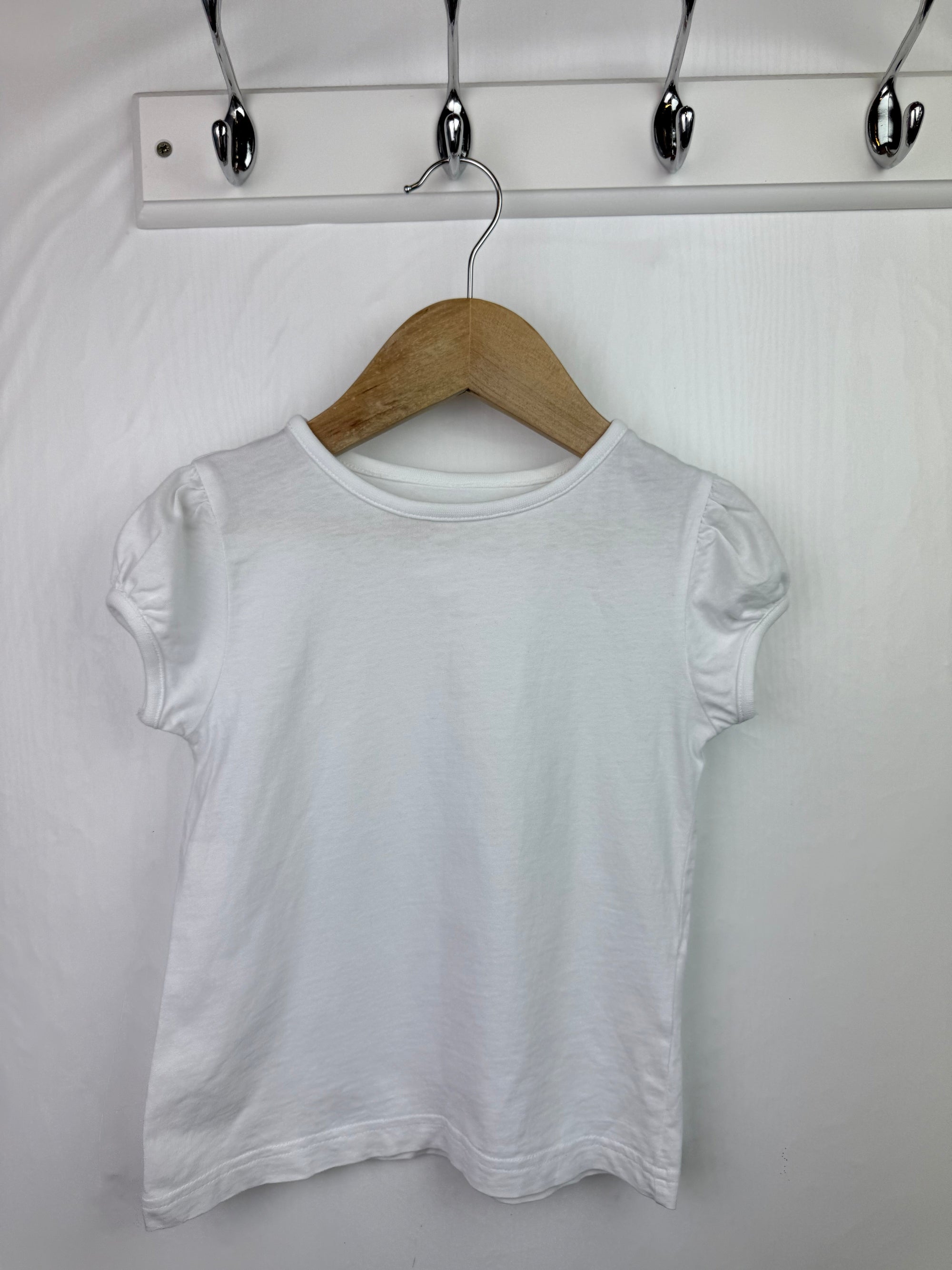 George White School Top - Girls 4 - 5 Years - Little Ones Preloved. Second Hand Children's & Preloved Baby, Kids, Girls & Boys Clothes. UK online