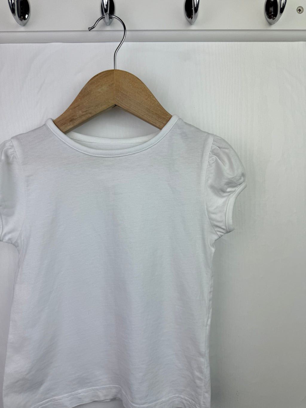 George White School Top - Girls 4 - 5 Years - Little Ones Preloved. Second Hand Children's & Preloved Baby, Kids, Girls & Boys Clothes. UK online