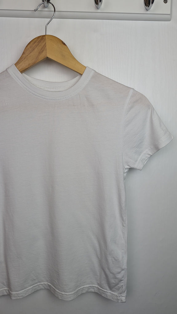 George White Short Sleeve Top - Boys 8-9 Years Little Ones Preloved Used, Preloved, Preworn & Second Hand Baby, Kids & Children's Clothing UK Online. Cheap affordable. Brands including Next, Joules, Nutmeg Morrisons, TU, F&F, H&M.