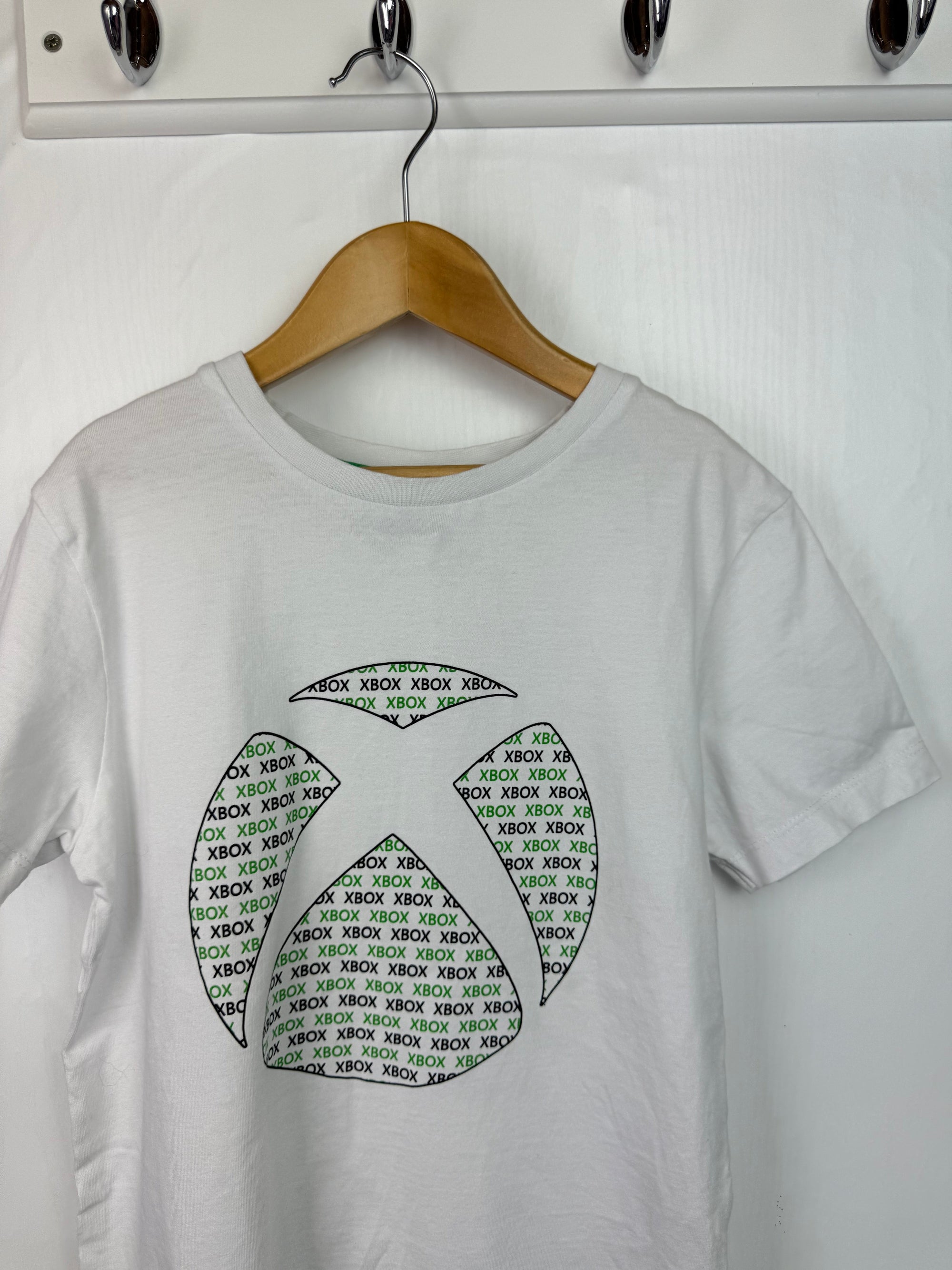 George White X - Box Top - Boys 7 - 8 Years - Little Ones Preloved. Second Hand Children's & Preloved Baby, Kids, Girls & Boys Clothes. UK online