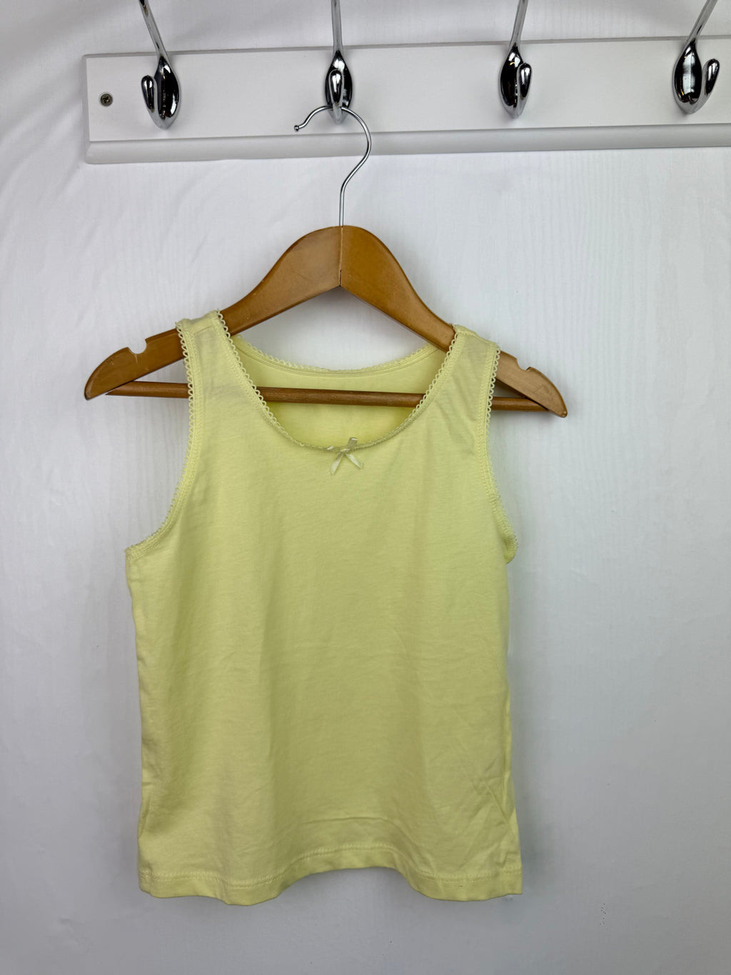 George Yellow Vest Top - Girls 2 - 3 Years - Little Ones Preloved. Second Hand Children's & Preloved Baby, Kids, Girls & Boys Clothes. UK online