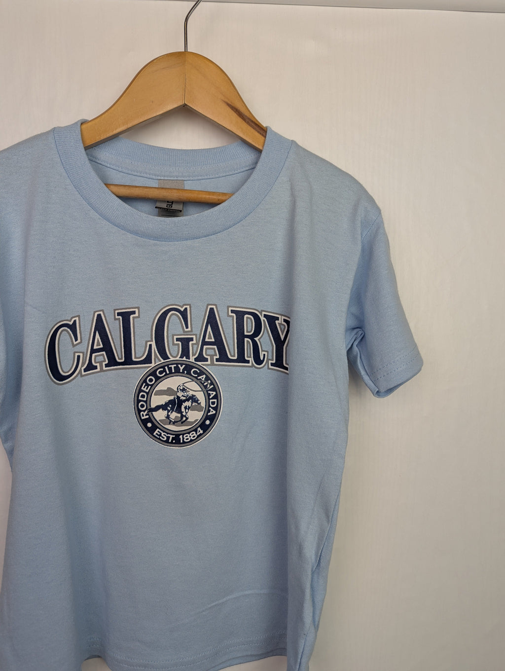 Gildan Calgary Canada Top - Boys 4 - 5 Years - Little Ones Preloved. Second Hand Children's & Preloved Baby, Kids, Girls & Boys Clothes. UK online