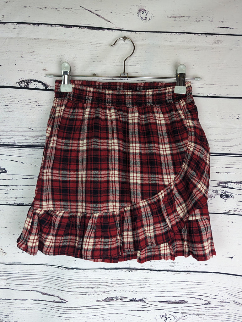 Girls Next Plaid Skirt 9 Years Little Ones Preloved - Preloved Children's Clothes Online Used, Preloved, Preworn & Second Hand Baby, Kids & Children's Clothing UK Online. Cheap affordable. Brands including Next, Joules, Nutmeg Morrisons, TU, F&F, H&M.