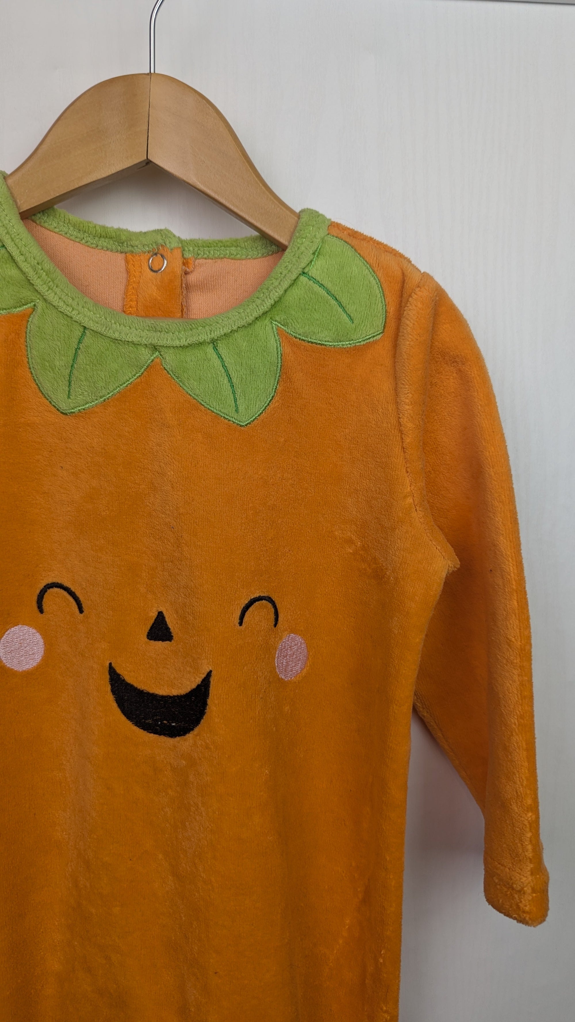 Hallowscream Pumpkin Sleepsuit - Unisex 12 - 18 Months - Little Ones Preloved. Second Hand Children's & Preloved Baby, Kids, Girls & Boys Clothes. UK online