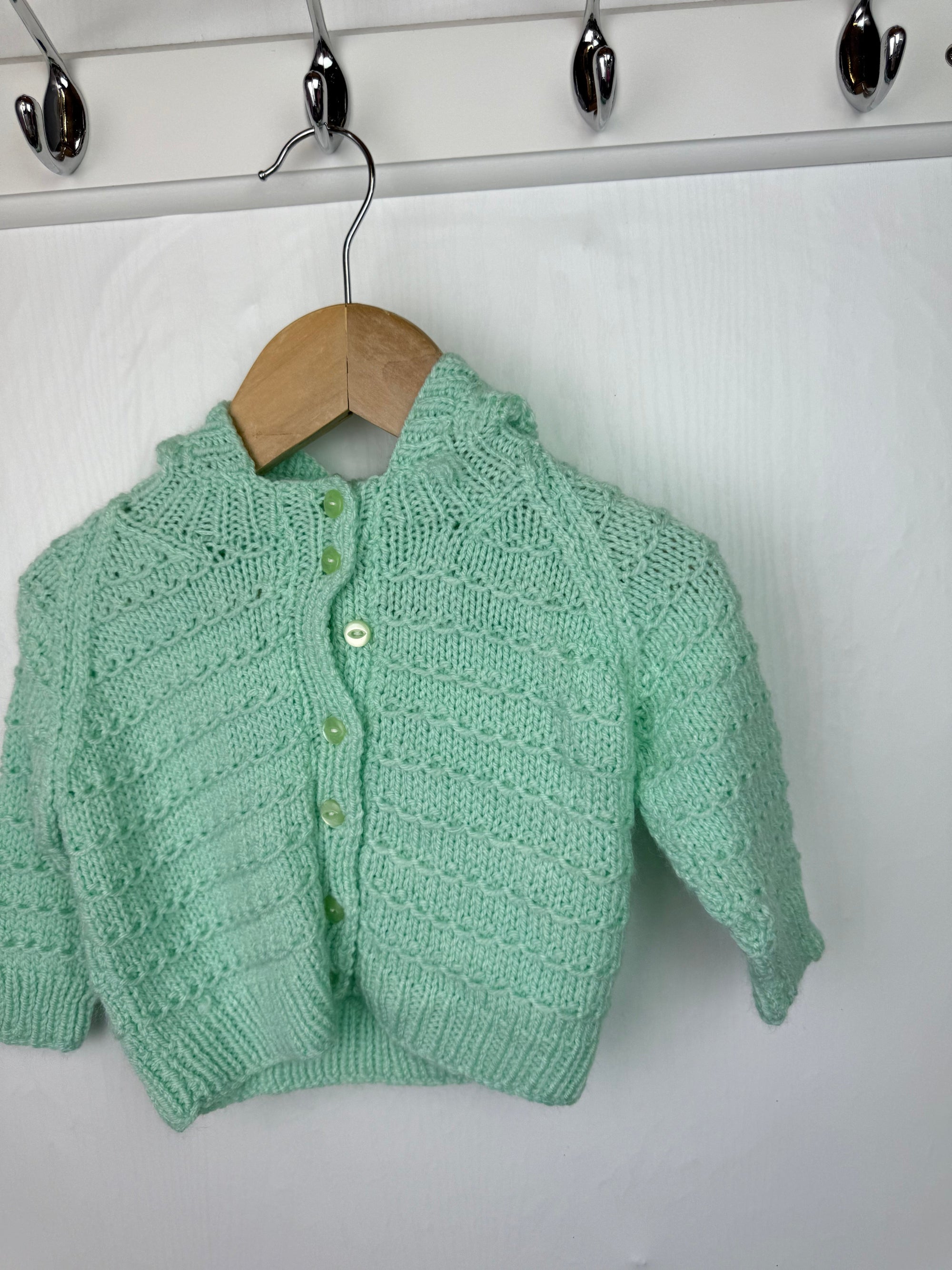 Handmade Knit Hooded Cardigan - Baby Unisex 0 - 3 Months - Little Ones Preloved. Second Hand Children's & Preloved Baby, Kids, Girls & Boys Clothes. UK online