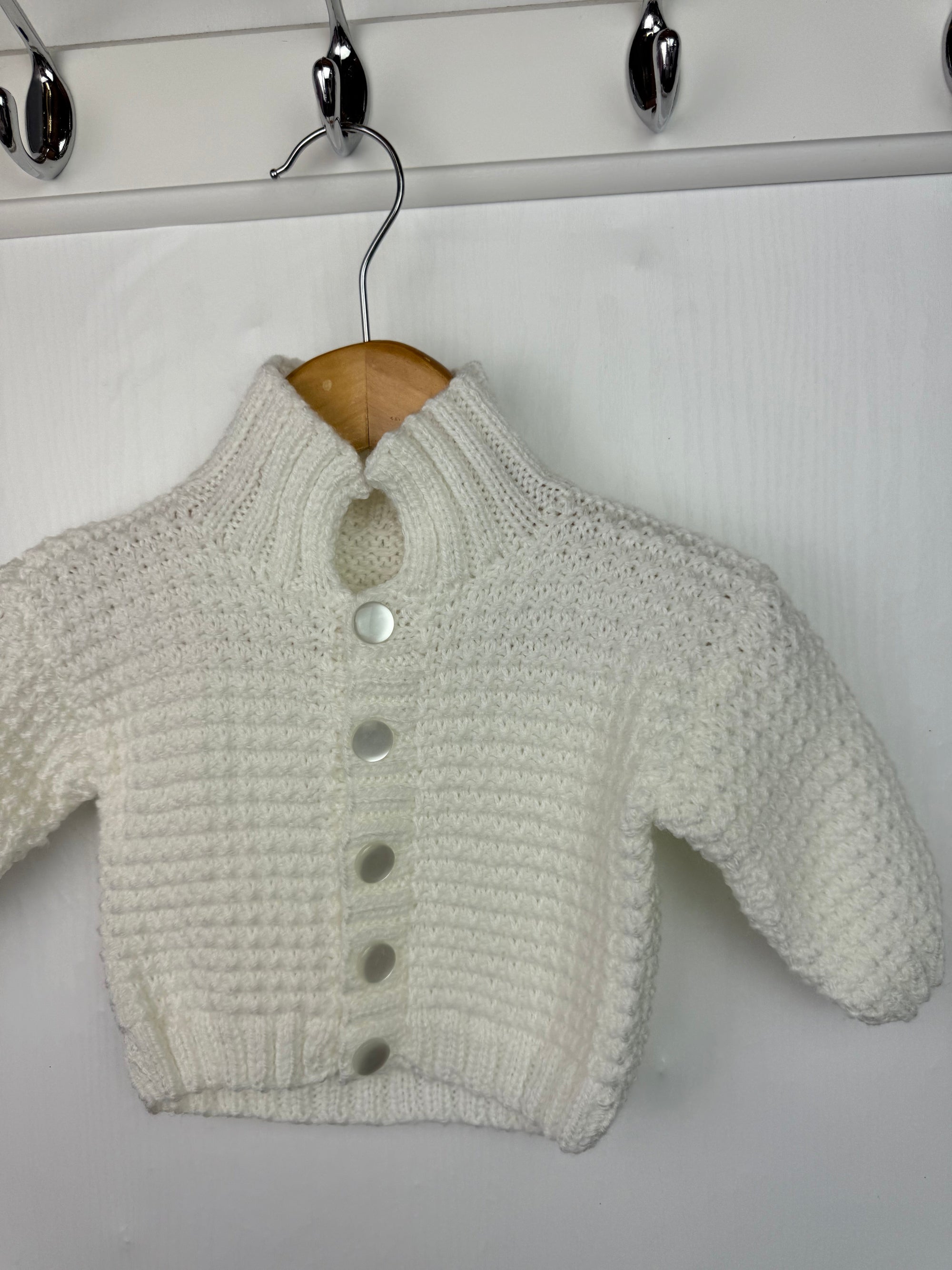 Handmade Knitted Cardigan - Unisex 0 - 3 Months - Little Ones Preloved. Second Hand Children's & Preloved Baby, Kids, Girls & Boys Clothes. UK online