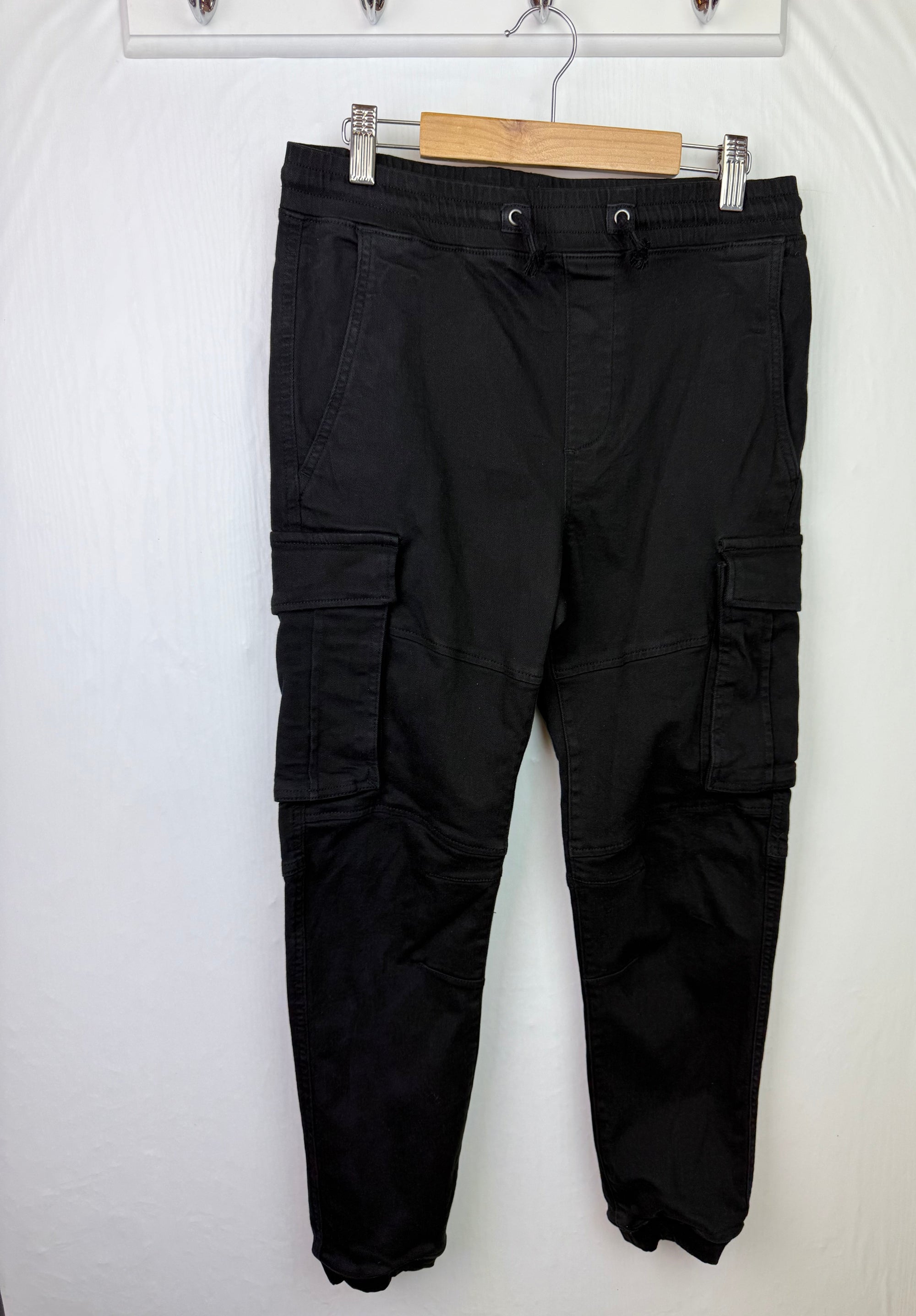 H&M Black Cuffed Jeans - Boys 11 - 12 Years - Little Ones Preloved. Second Hand Children's & Preloved Baby, Kids, Girls & Boys Clothes. UK online