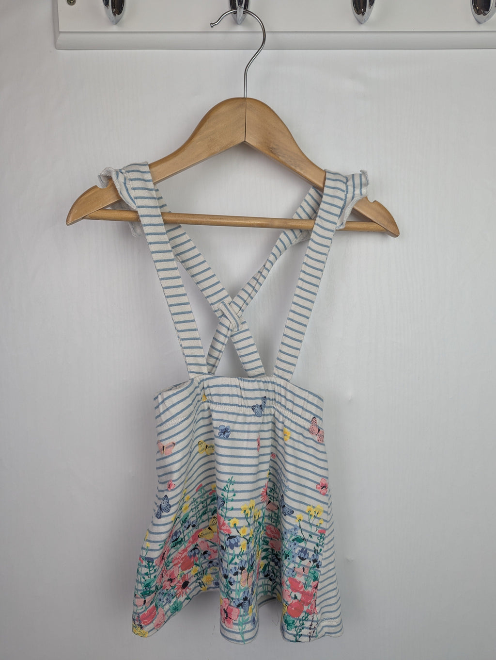 H&M Blue Floral Skirt - Baby Girls 6 - 9 Months - Little Ones Preloved. Second Hand Children's & Preloved Baby, Kids, Girls & Boys Clothes. UK online