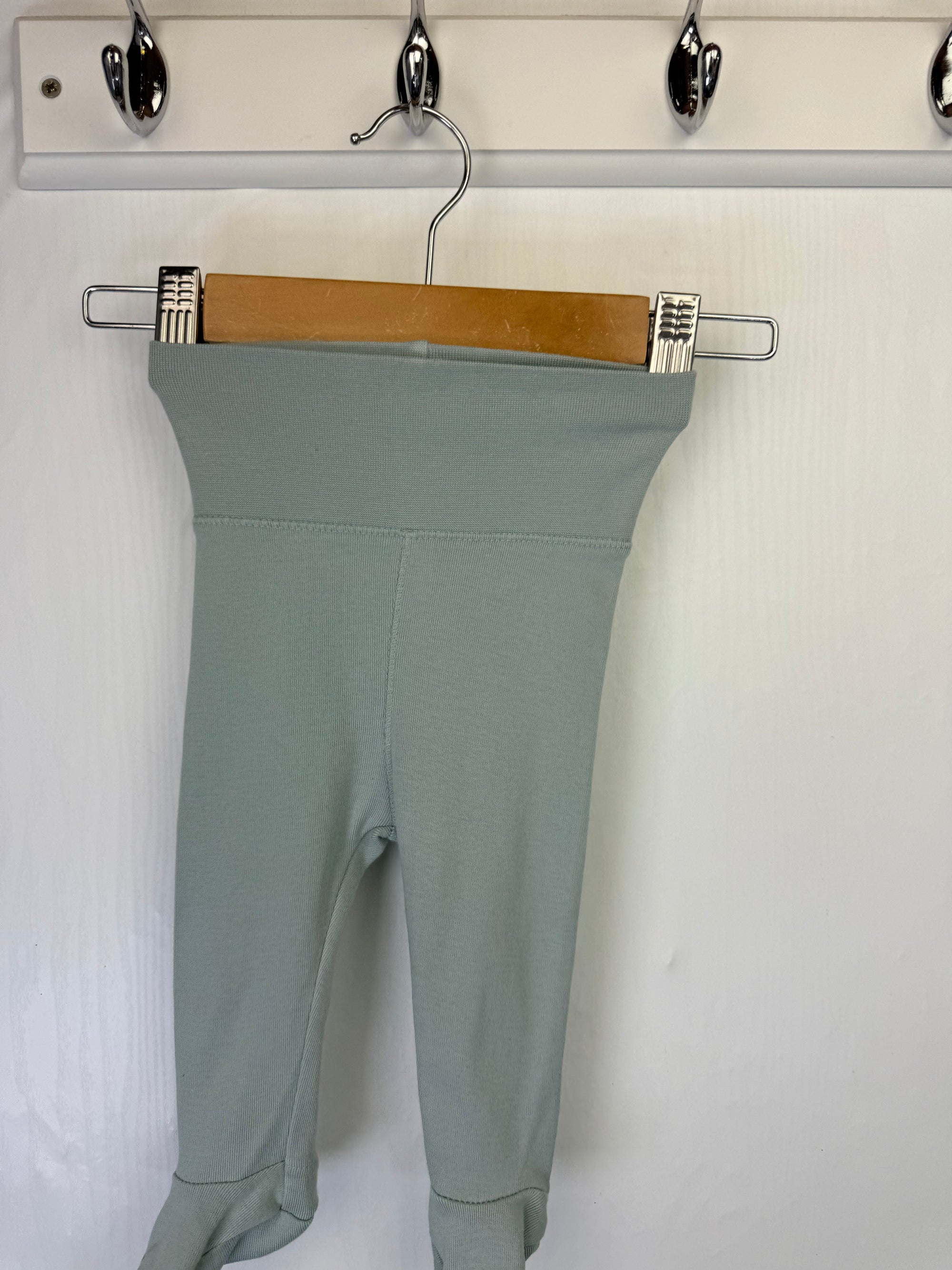H&M Blue Footed Leggings - Baby Unisex 1 - 2 Months - Little Ones Preloved. Second Hand Children's & Preloved Baby, Kids, Girls & Boys Clothes. UK online