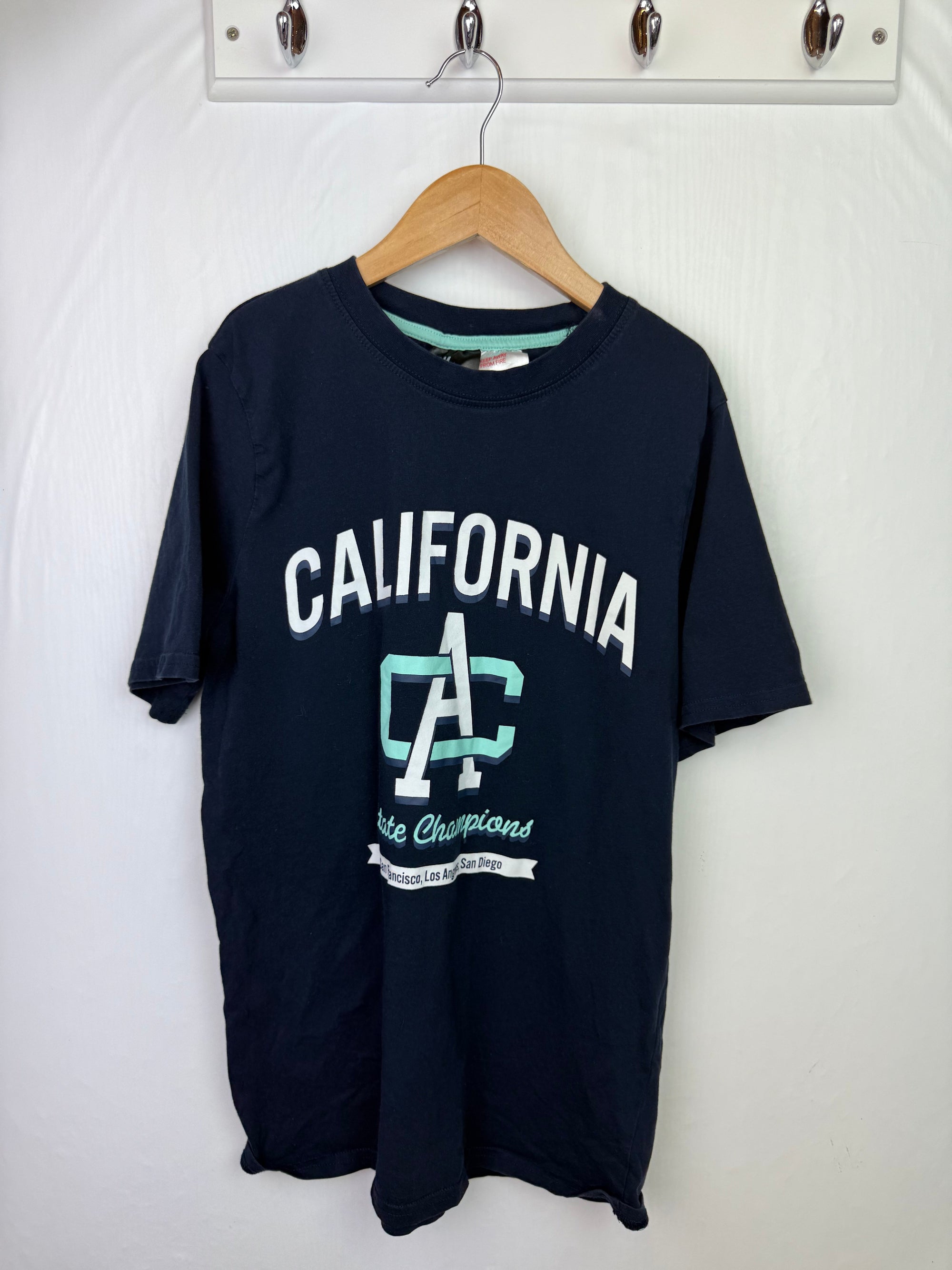H&M California Short Sleeve Top - Unisex 12 - 14 Years - Little Ones Preloved. Second Hand Children's & Preloved Baby, Kids, Girls & Boys Clothes. UK online