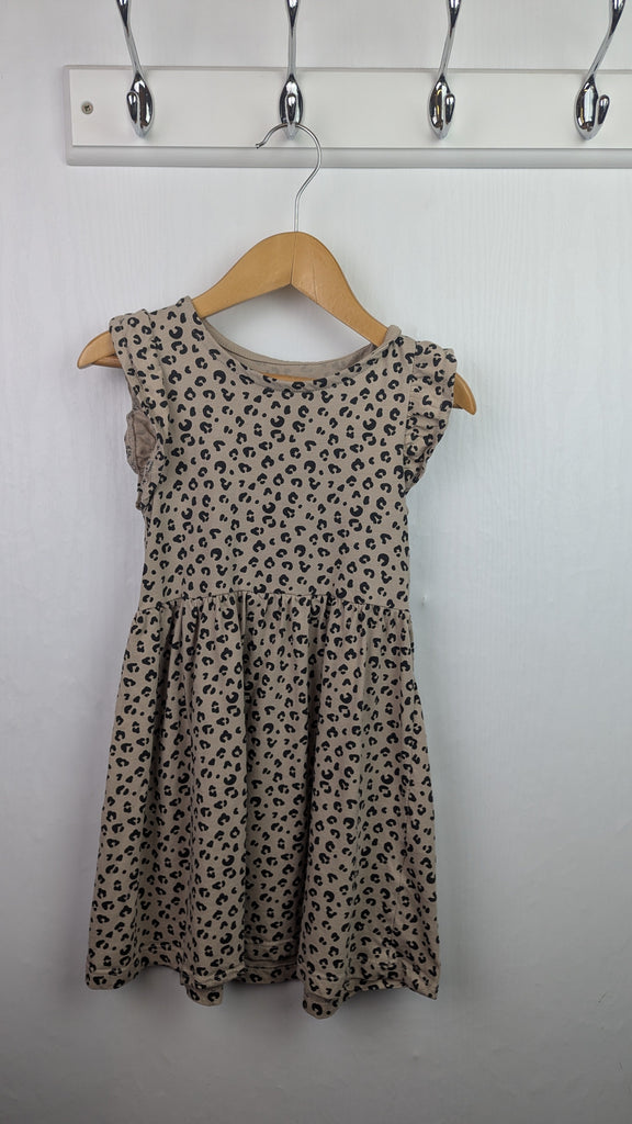 H&M Cheetah Print Dress - Girls 2-4 Years Little Ones Preloved Used, Preloved, Preworn & Second Hand Baby, Kids & Children's Clothing UK Online. Cheap affordable. Brands including Next, Joules, Nutmeg Morrisons, TU, F&F, H&M.