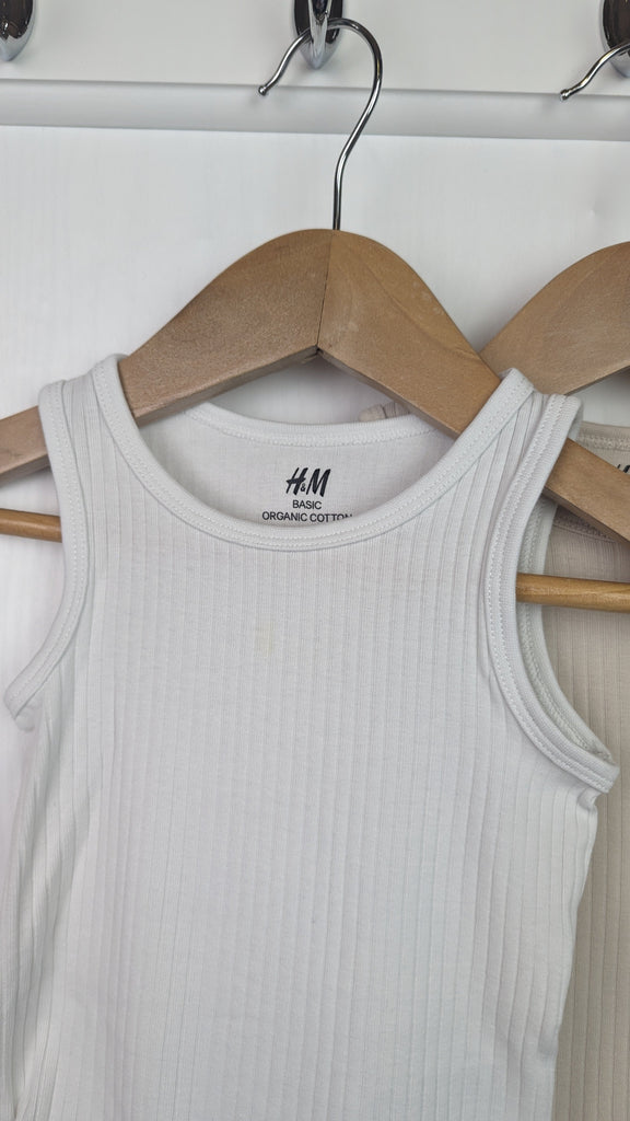 H&M Cream & Beige Ribbed Bodysuits - Unisex 6-9 Months Little Ones Preloved Used, Preloved, Preworn & Second Hand Baby, Kids & Children's Clothing UK Online. Cheap affordable. Brands including Next, Joules, Nutmeg Morrisons, TU, F&F, H&M.