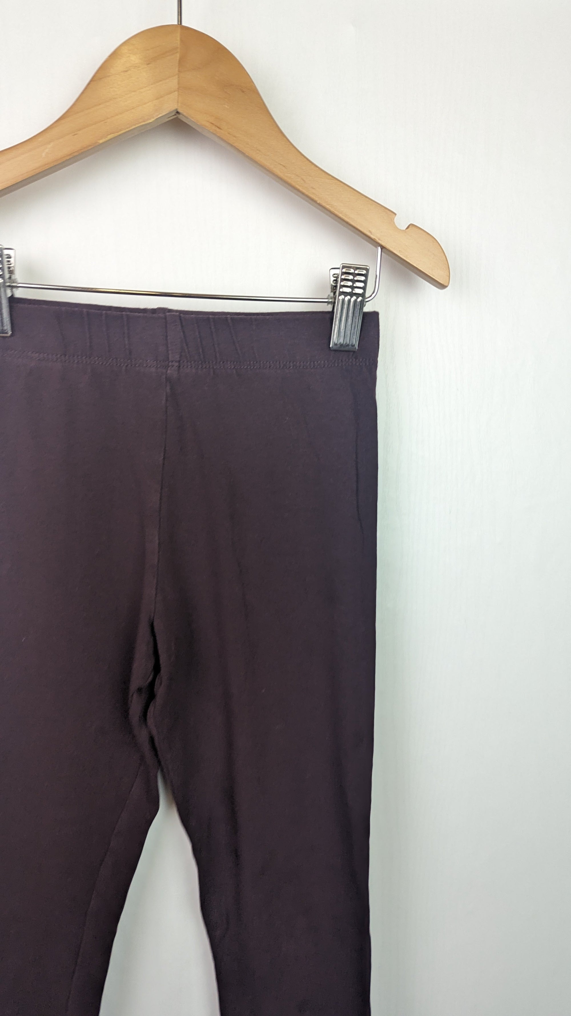 H&M Dark Burgundy Leggings - Girls 8 - 9 Years - Little Ones Preloved. Second Hand Children's & Preloved Baby, Kids, Girls & Boys Clothes. UK online