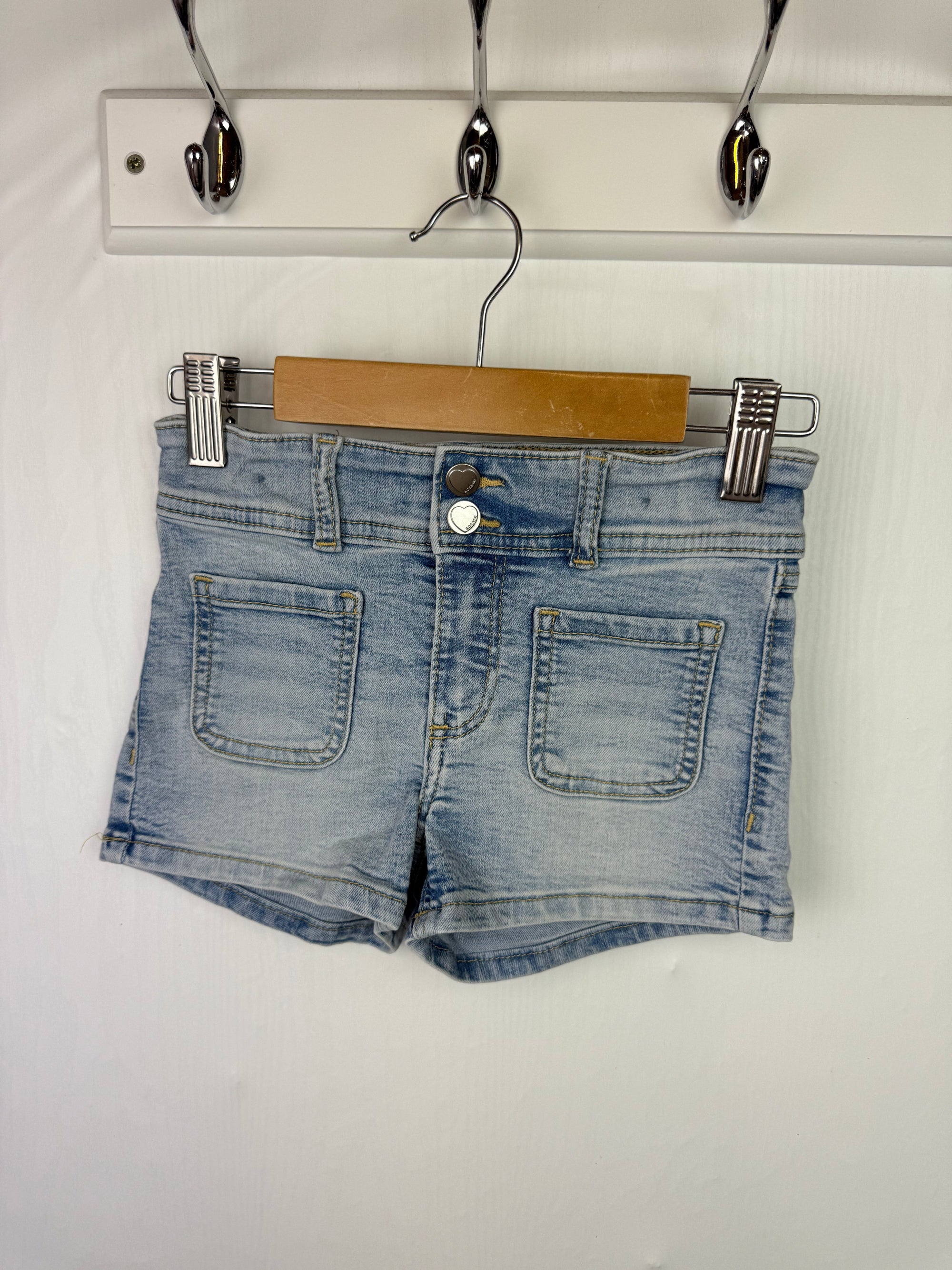 H&M Denim Shorts - Girls 5 - 6 Years - Little Ones Preloved. Second Hand Children's & Preloved Baby, Kids, Girls & Boys Clothes. UK online