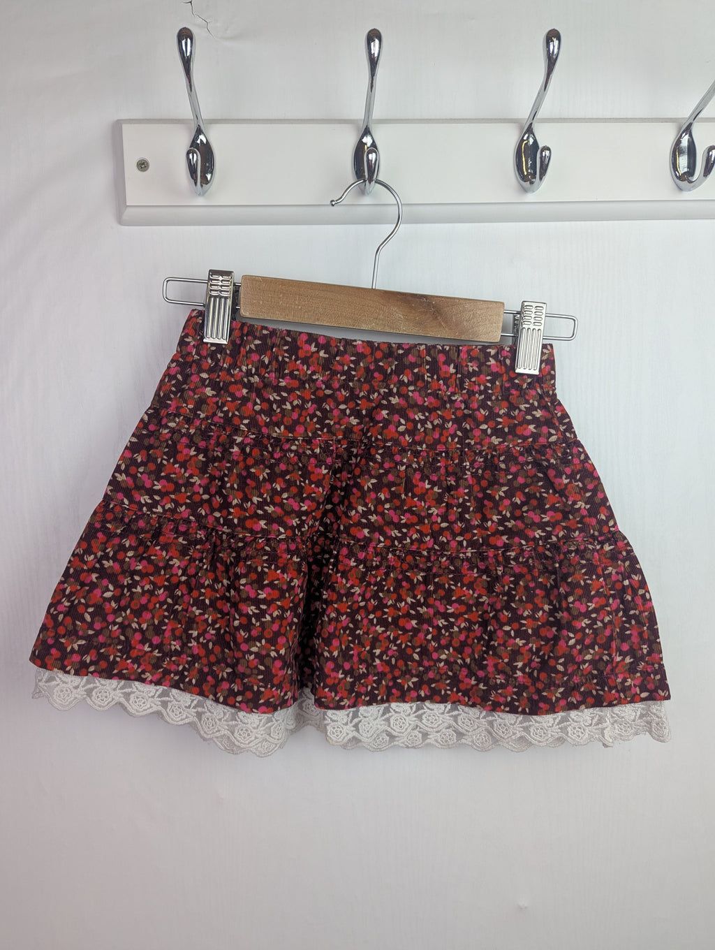 H&M Floral Cord Skirt - Girls 18 - 24 Months - Little Ones Preloved. Second Hand Children's & Preloved Baby, Kids, Girls & Boys Clothes. UK online