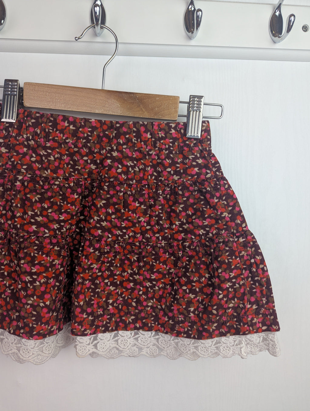 H&M Floral Cord Skirt - Girls 18 - 24 Months - Little Ones Preloved. Second Hand Children's & Preloved Baby, Kids, Girls & Boys Clothes. UK online