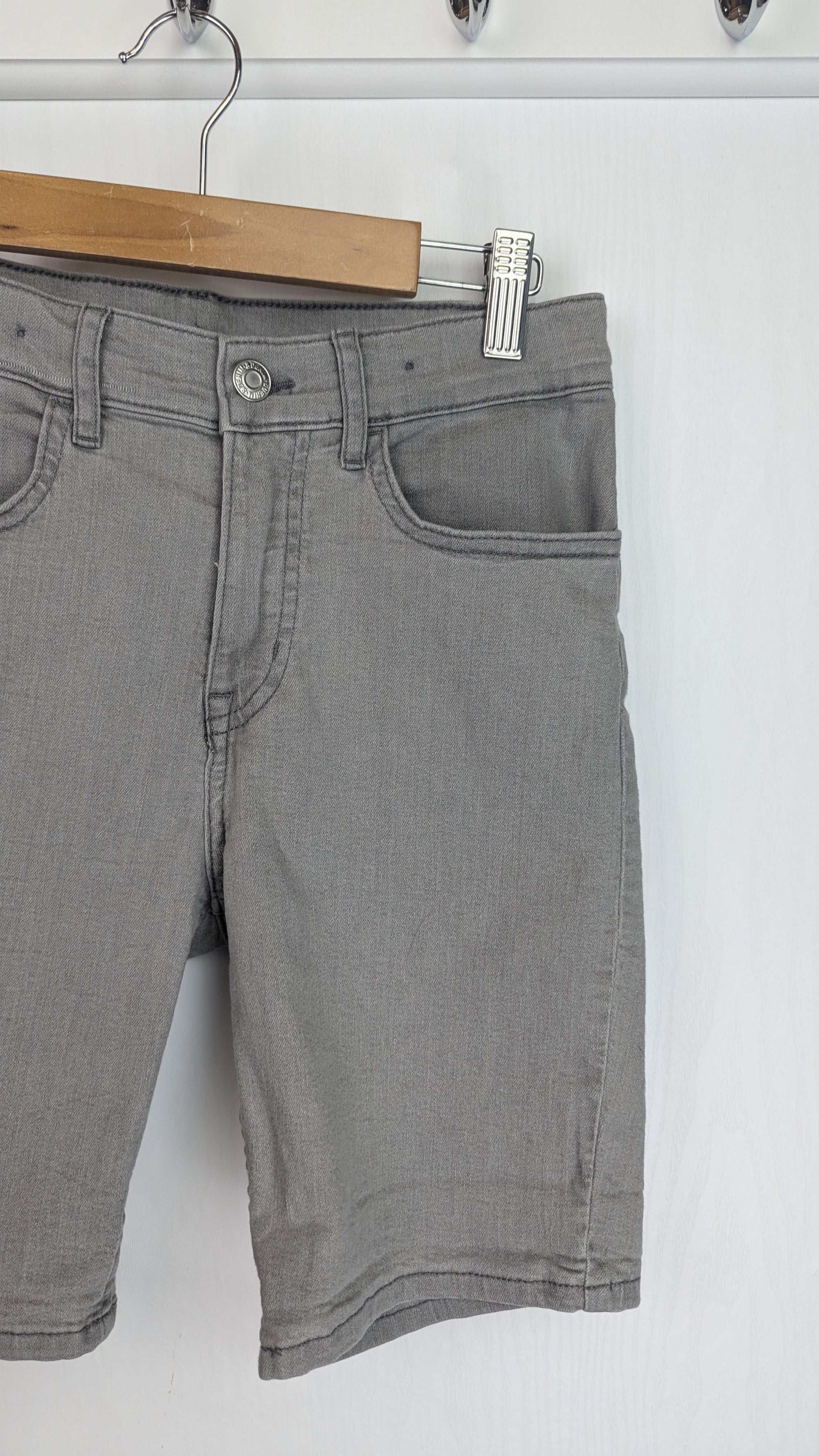H&M Grey Denim Shorts - Boys 10 - 11 Years - Little Ones Preloved. Second Hand Children's & Preloved Baby, Kids, Girls & Boys Clothes. UK online