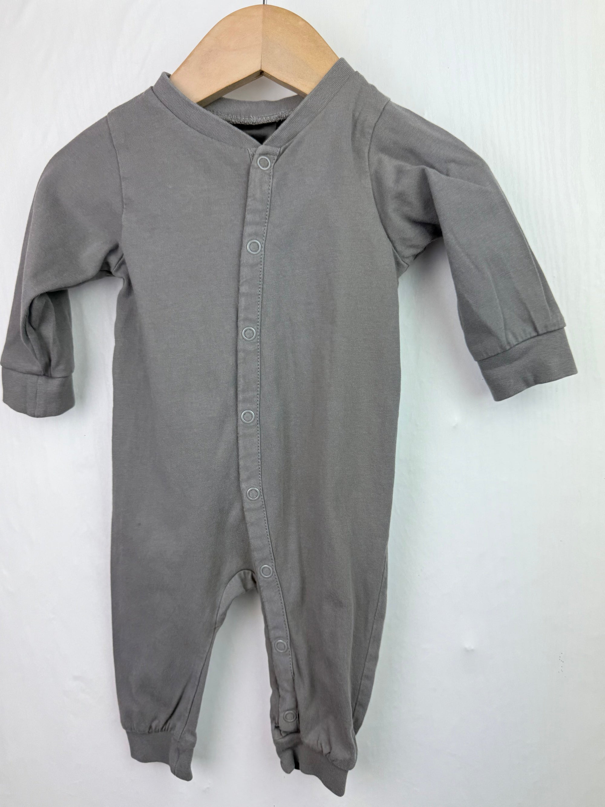 H&M Grey Footless Romper - Boys 2 - 4 Years - Little Ones Preloved. Second Hand Children's & Preloved Baby, Kids, Girls & Boys Clothes. UK online