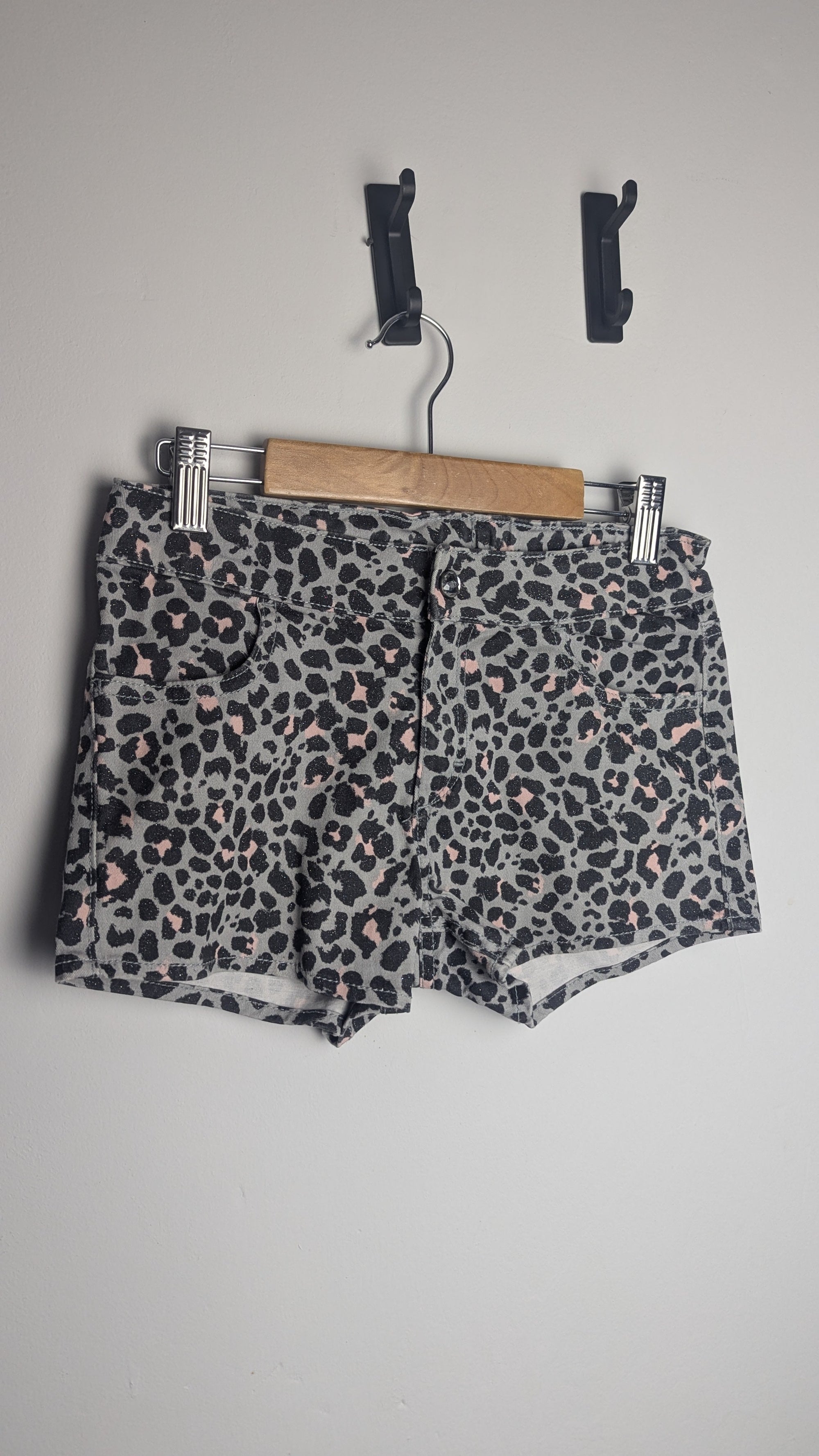 H&M Grey & Pink Glitter Shorts - Girls 11 - 12 Years - Little Ones Preloved. Second Hand Children's & Preloved Baby, Kids, Girls & Boys Clothes. UK online