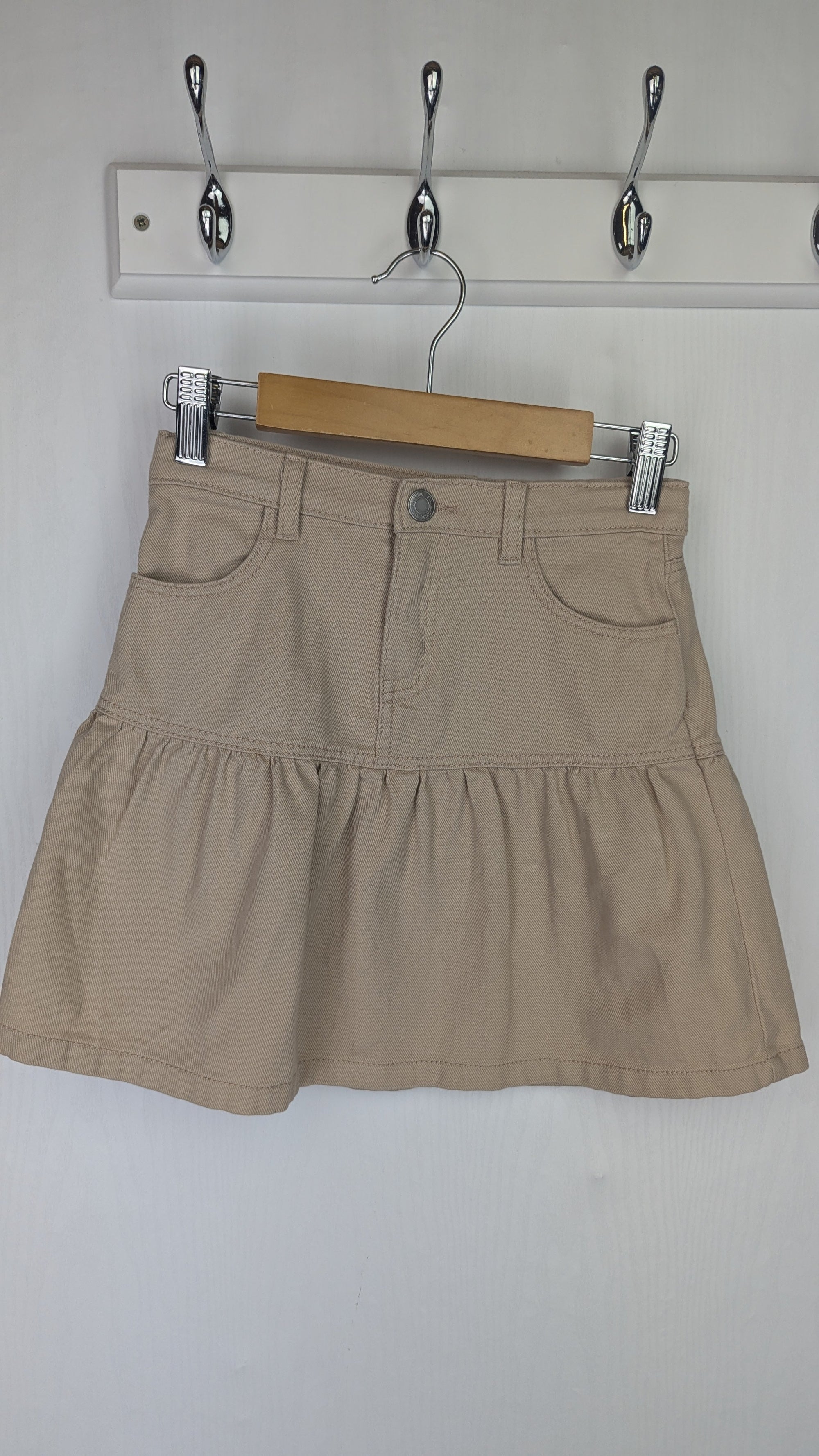H&M Light Brown Denim Ruffle Skirt - Girls 5 - 6 Years - Little Ones Preloved. Second Hand Children's & Preloved Baby, Kids, Girls & Boys Clothes. UK online