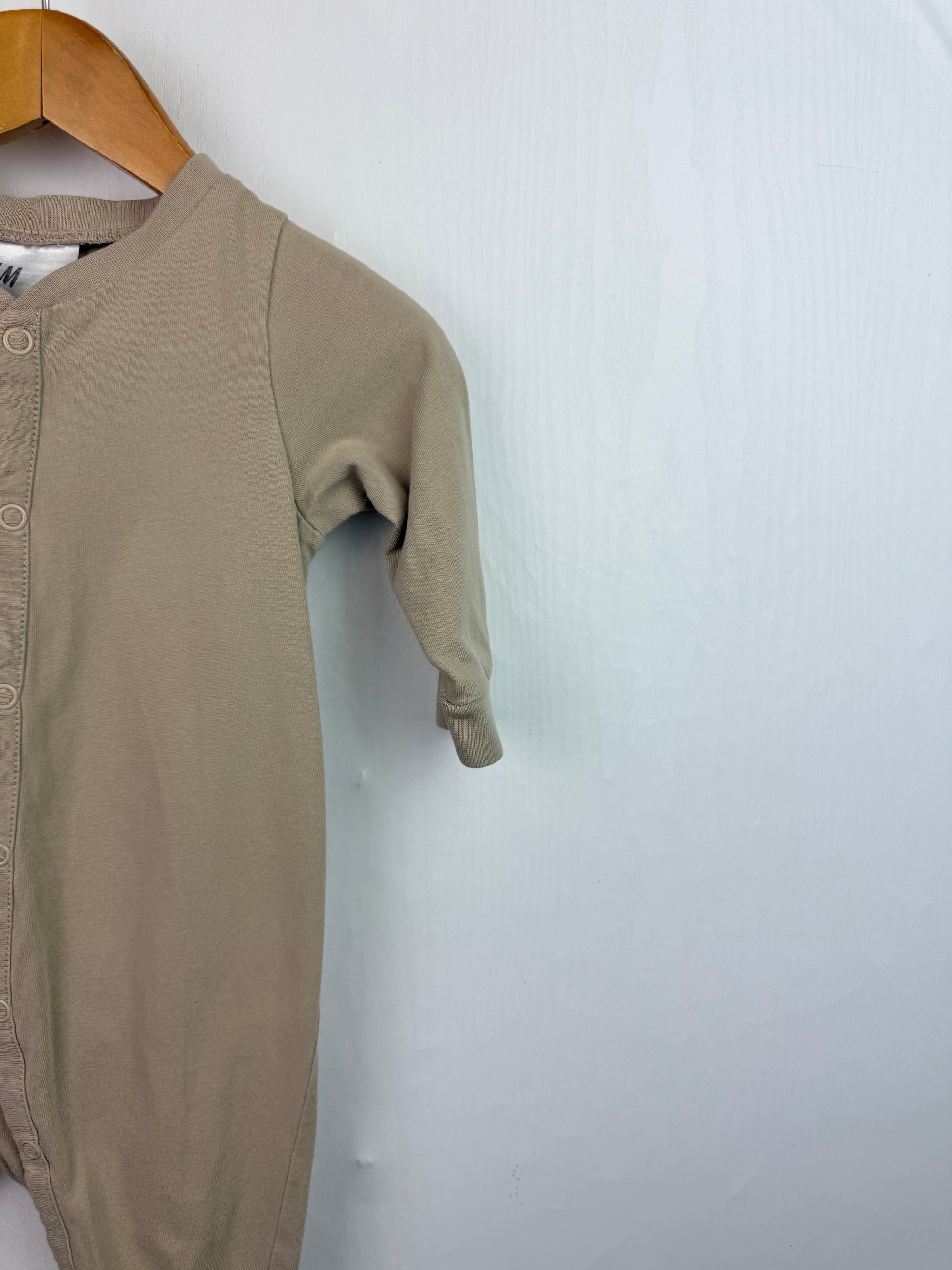 H&M Light Brown Romper - Boys 2 - 4 Months - Little Ones Preloved. Second Hand Children's & Preloved Baby, Kids, Girls & Boys Clothes. UK online