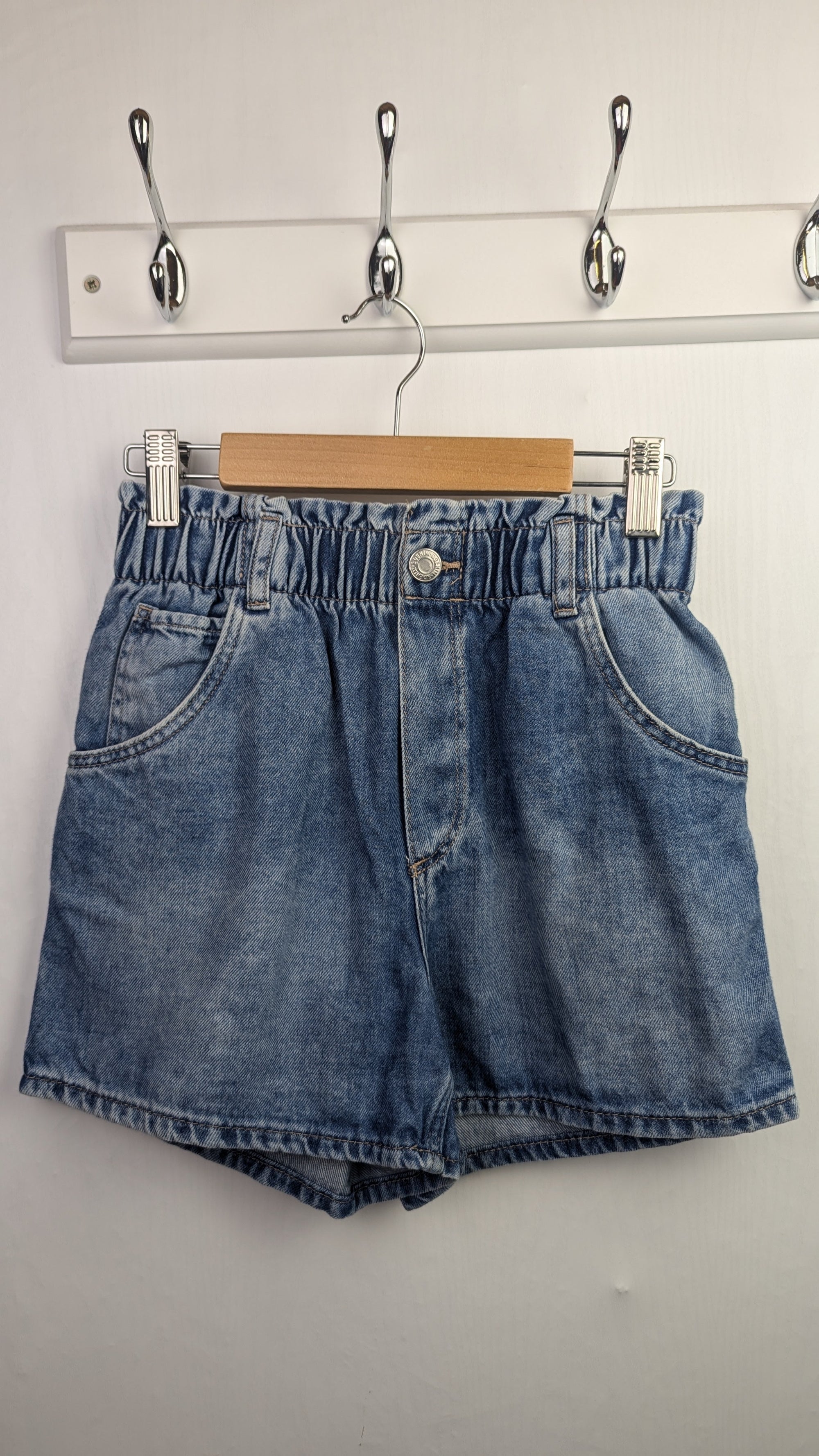 H&M Paperbag Denim shorts - Little Ones Preloved. Second Hand Children's & Preloved Baby, Kids, Girls & Boys Clothes. UK online
