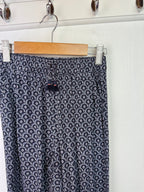 H&M Patterned Summer Trousers - Girls 9 - 10 Years - Little Ones Preloved. Second Hand Children's & Preloved Baby, Kids, Girls & Boys Clothes. UK online