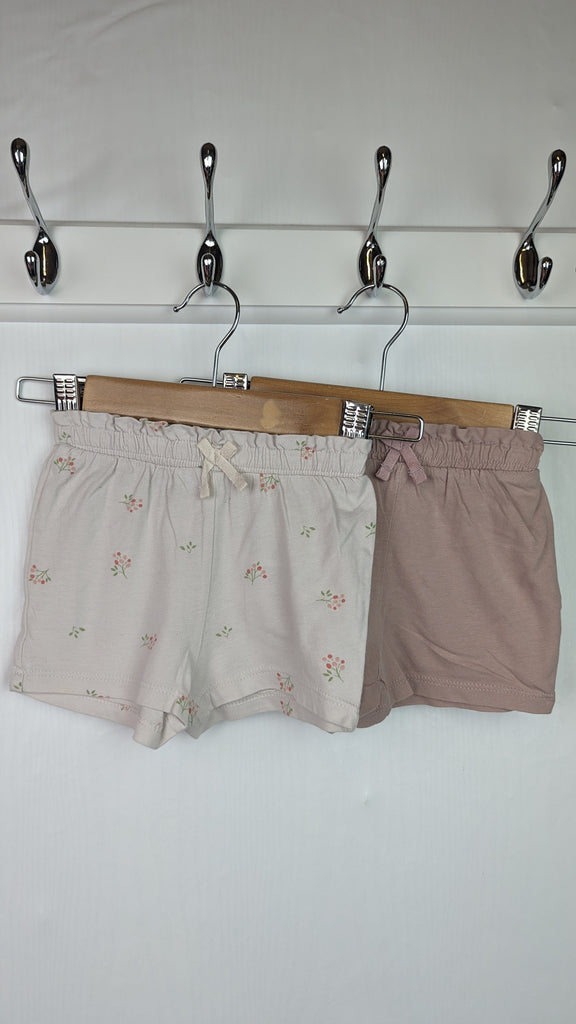 H&M Pink Floral Shorts - Baby Girls 4-6 Months H&M Used, Preloved, Preworn & Second Hand Baby, Kids & Children's Clothing UK Online. Cheap affordable. Brands including Next, Joules, Nutmeg Morrisons, TU, F&F, H&M.