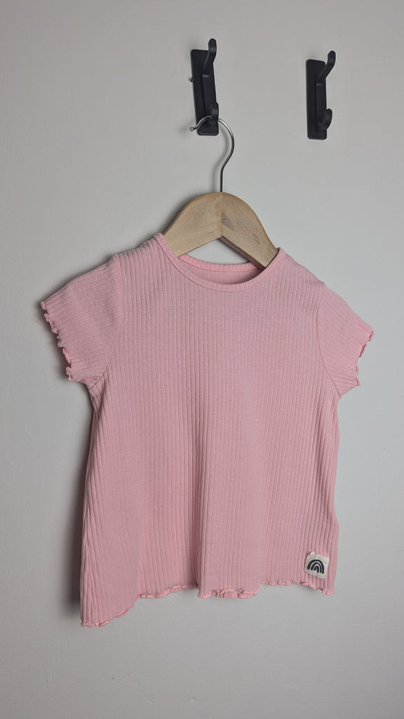 H&M Pink Ribbed Top - Girls 2-4 Years Little Ones Preloved Used, Preloved, Preworn Baby, Girls & Boys Clothes. Kids & Children's second hand Clothing UK Online. Cheap affordable. Brands including Next, Joules, Nutmeg Morrisons, TU, F&F, H&M.