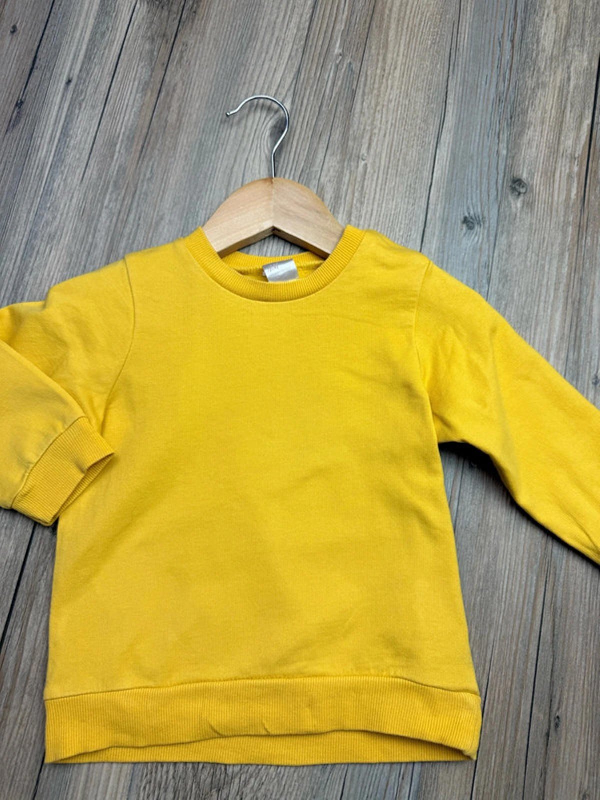 H&M Plain Yellow Jumper - Unisex 9 - 12 Months - Little Ones Preloved. Second Hand Children's & Preloved Baby, Kids, Girls & Boys Clothes. UK online