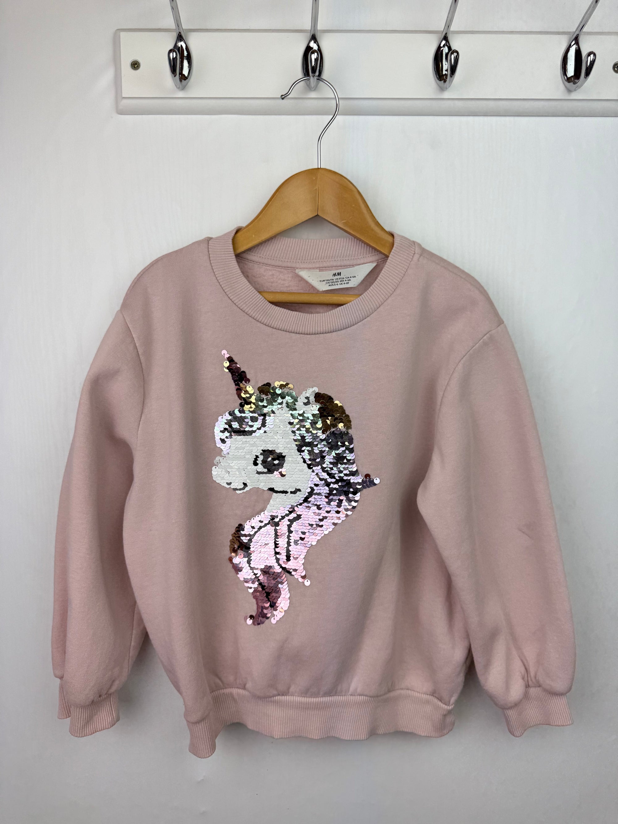 H&M Sequin Unicorn Jumper - Girls 4 - 6 Years - Little Ones Preloved. Second Hand Children's & Preloved Baby, Kids, Girls & Boys Clothes. UK online