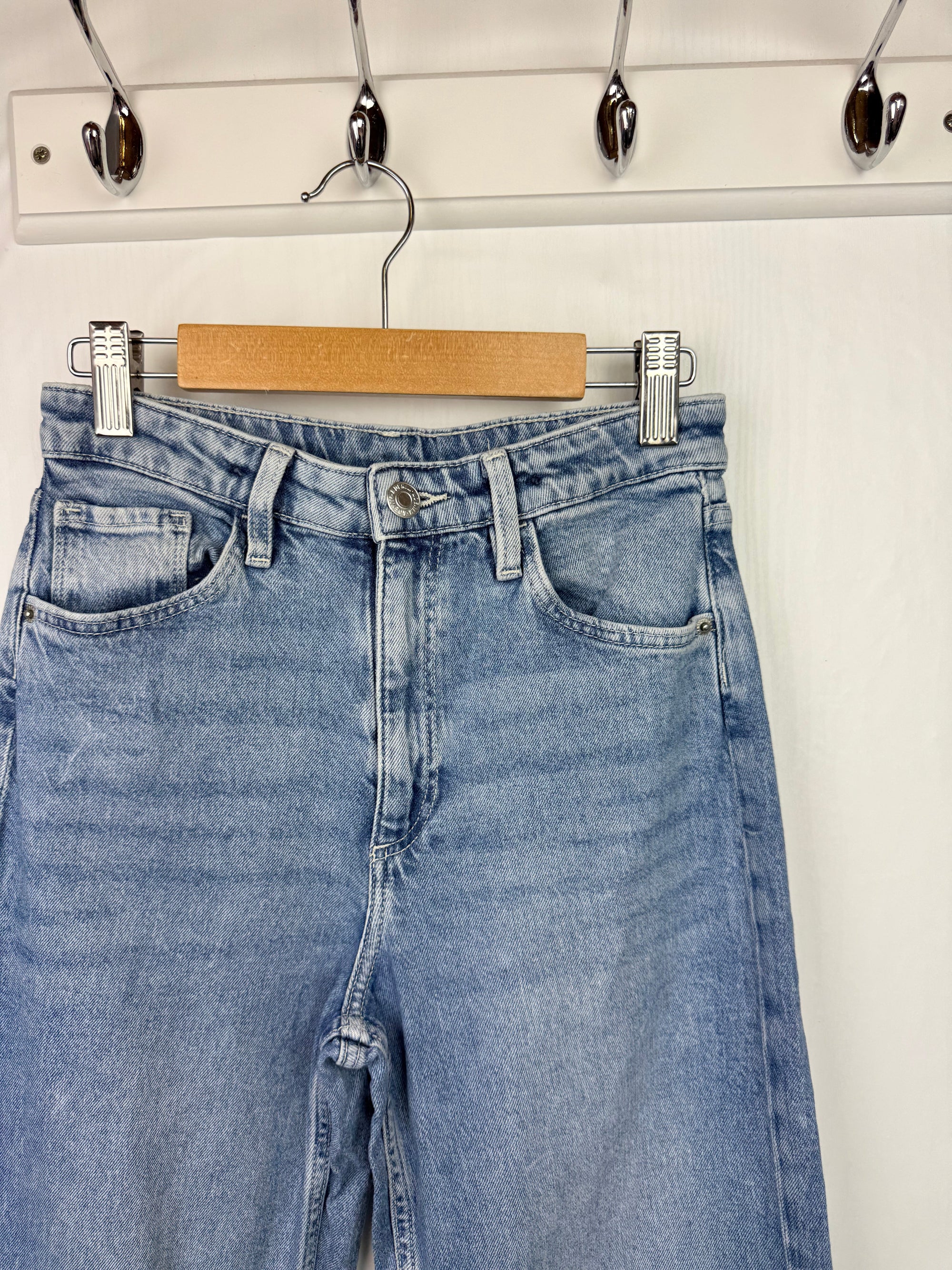 H&M Wide Leg Denim Jeans - Girls 10 - 11 Years - Little Ones Preloved. Second Hand Children's & Preloved Baby, Kids, Girls & Boys Clothes. UK online