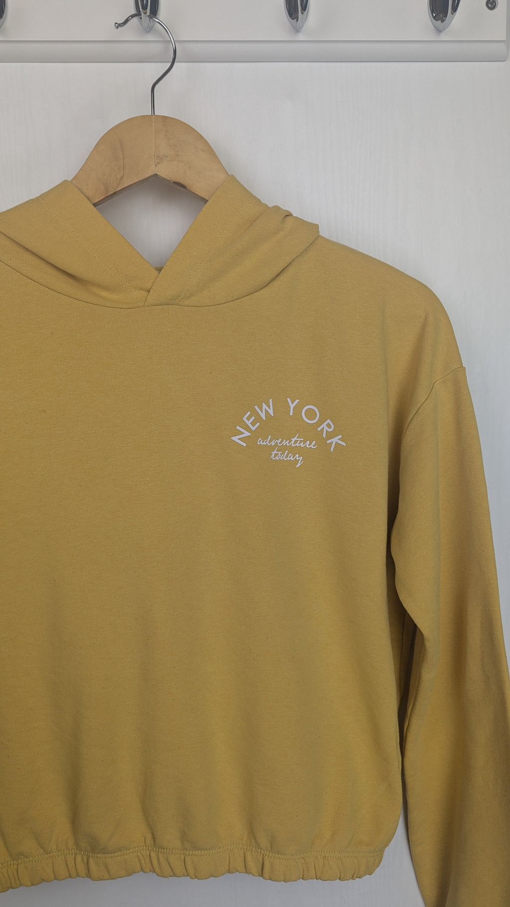 H&M Yellow 'New York' Hoodie - girls 12 - 14 Years - Little Ones Preloved. Second Hand Children's & Preloved Baby, Kids, Girls & Boys Clothes. UK online