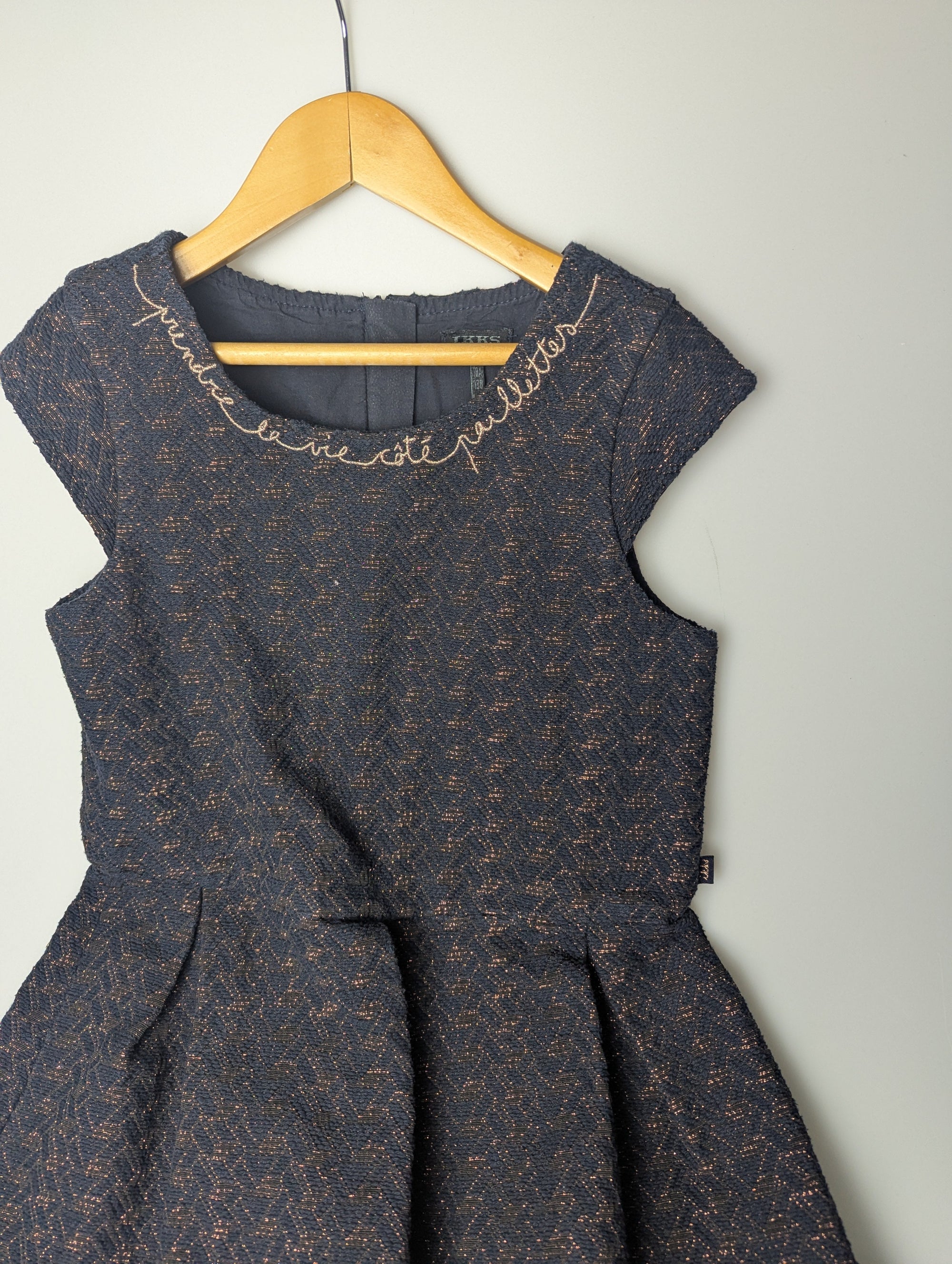 IKKS Black & Gold Dress - Girls 10 Years - Little Ones Preloved. Second Hand Children's & Preloved Baby, Kids, Girls & Boys Clothes. UK online