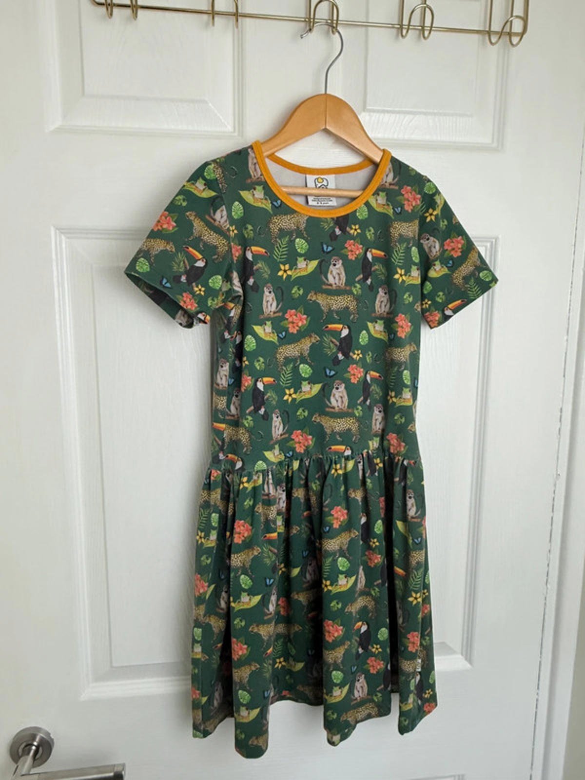 Jeco Green Jungle Organic Cotton Dress - Girls 8 - 9 Years - Little Ones Preloved. Second Hand Children's & Preloved Baby, Kids, Girls & Boys Clothes. UK online