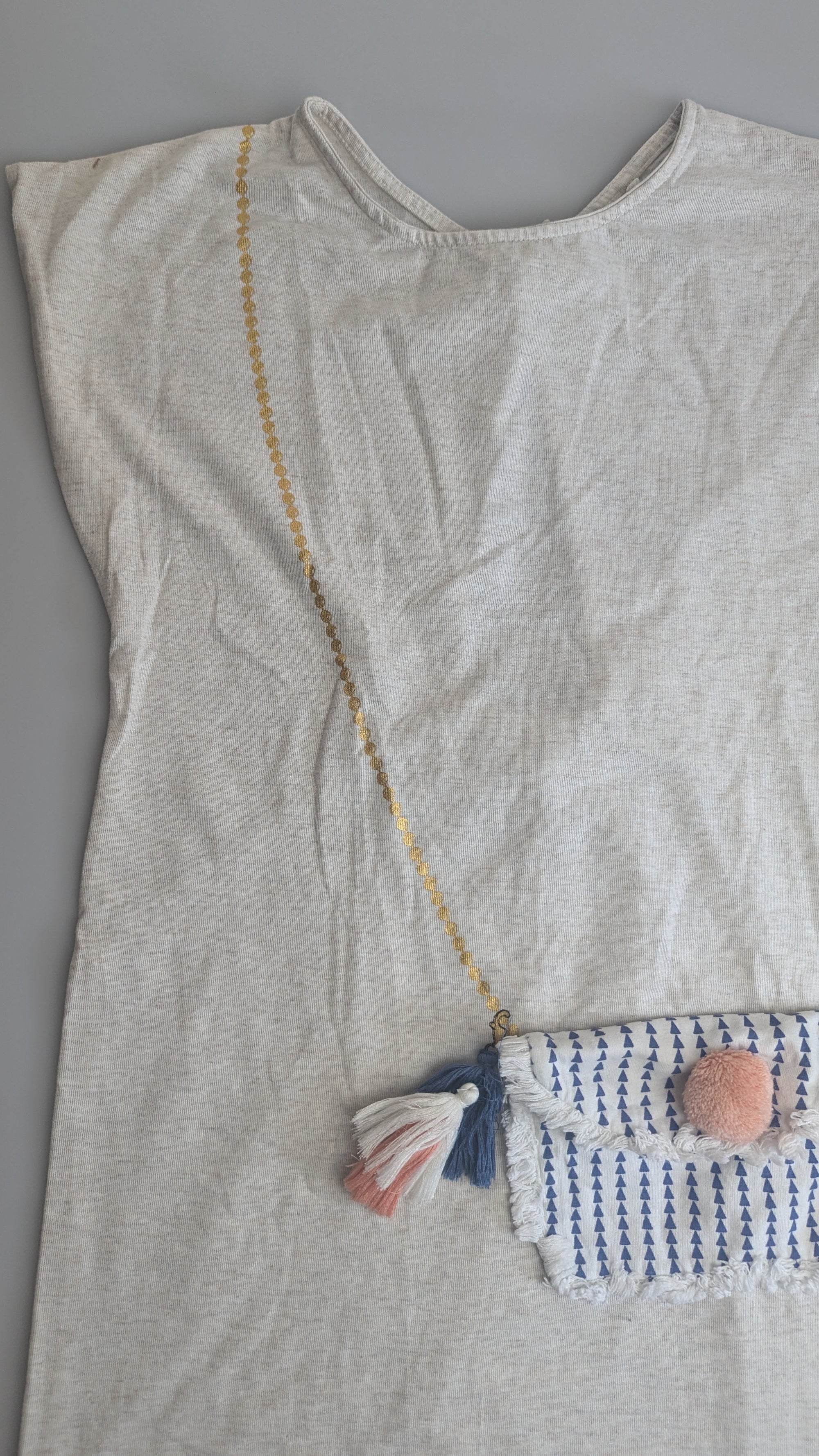 Jessica Simpson Beige Sleeveless Dress - Girls 13-14 Years Little Ones Preloved. Preloved Kids & Children’s Gently Used Clothing. Second Hand Baby, Girls & Boys Clothes. UK Postage