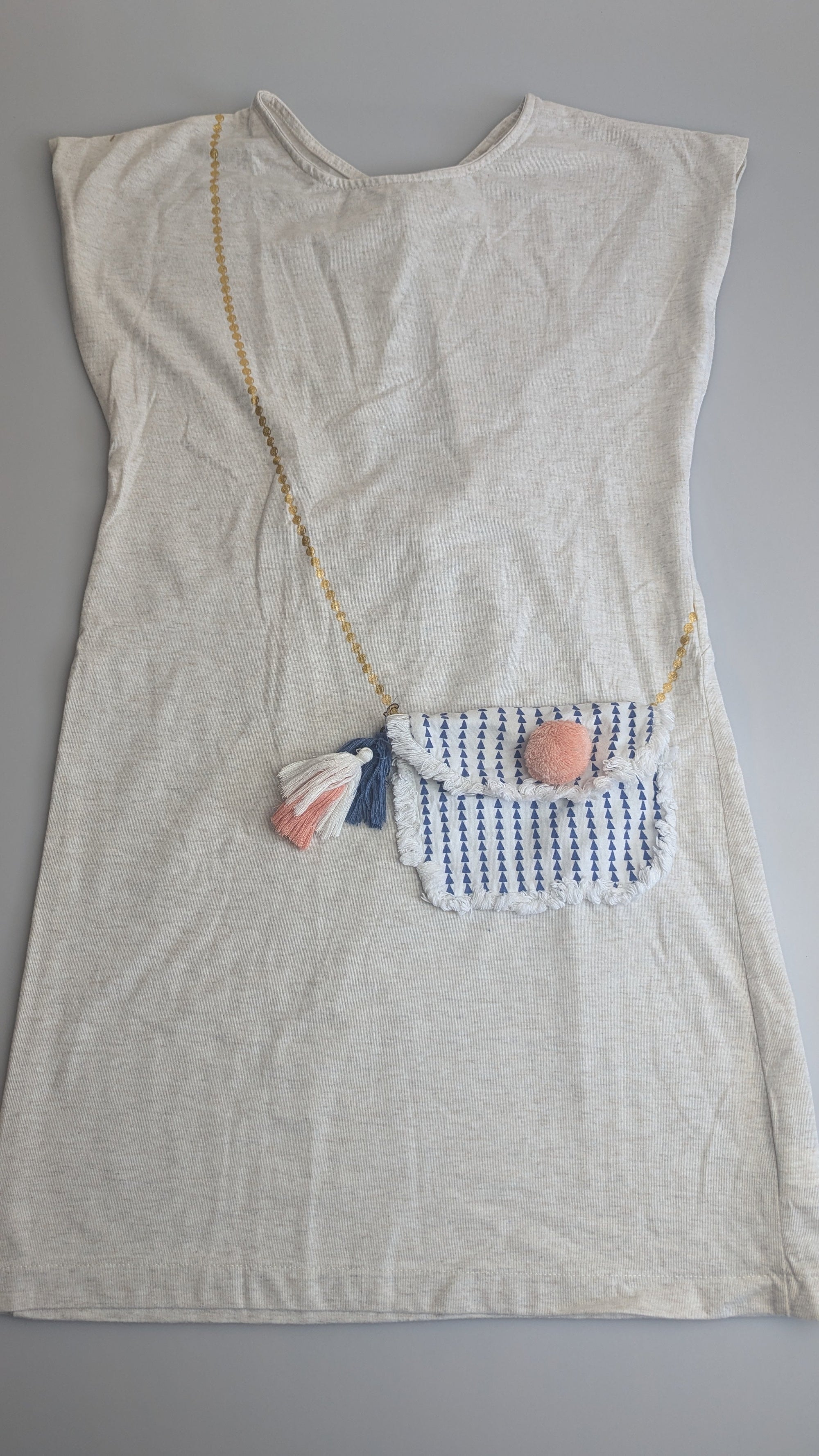 Jessica Simpson Beige Sleeveless Dress - Girls 13-14 Years Little Ones Preloved. Preloved Kids & Children’s Gently Used Clothing. Second Hand Baby, Girls & Boys Clothes. UK Postage