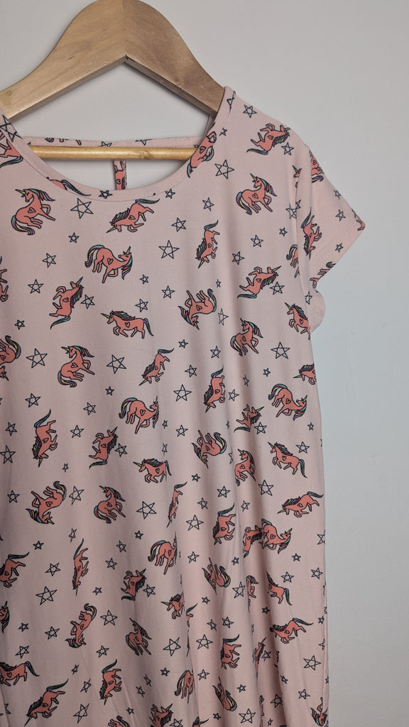 Jessica Simpson Unicorn Pyjama Night Dress - Girls 10-12 Years Little Ones Preloved Used, Preloved, Preworn & Second Hand Baby, Kids & Children's Clothing UK Online. Cheap affordable. Brands including Next, Joules, Nutmeg Morrisons, TU, F&F, H&M.