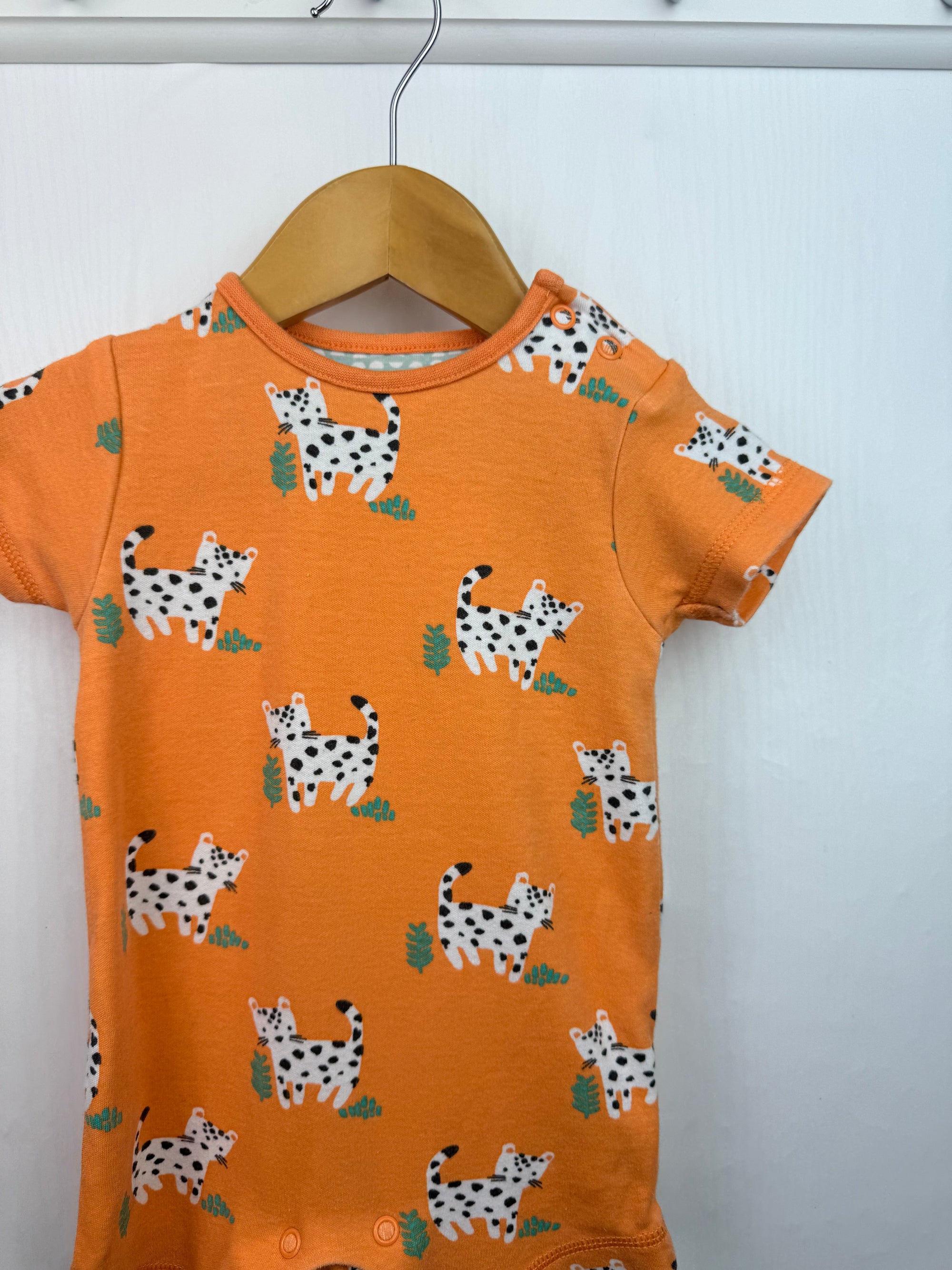 John Lewis Orange Romper - Baby Boys 3 - 6 Months - Little Ones Preloved. Second Hand Children's & Preloved Baby, Kids, Girls & Boys Clothes. UK online