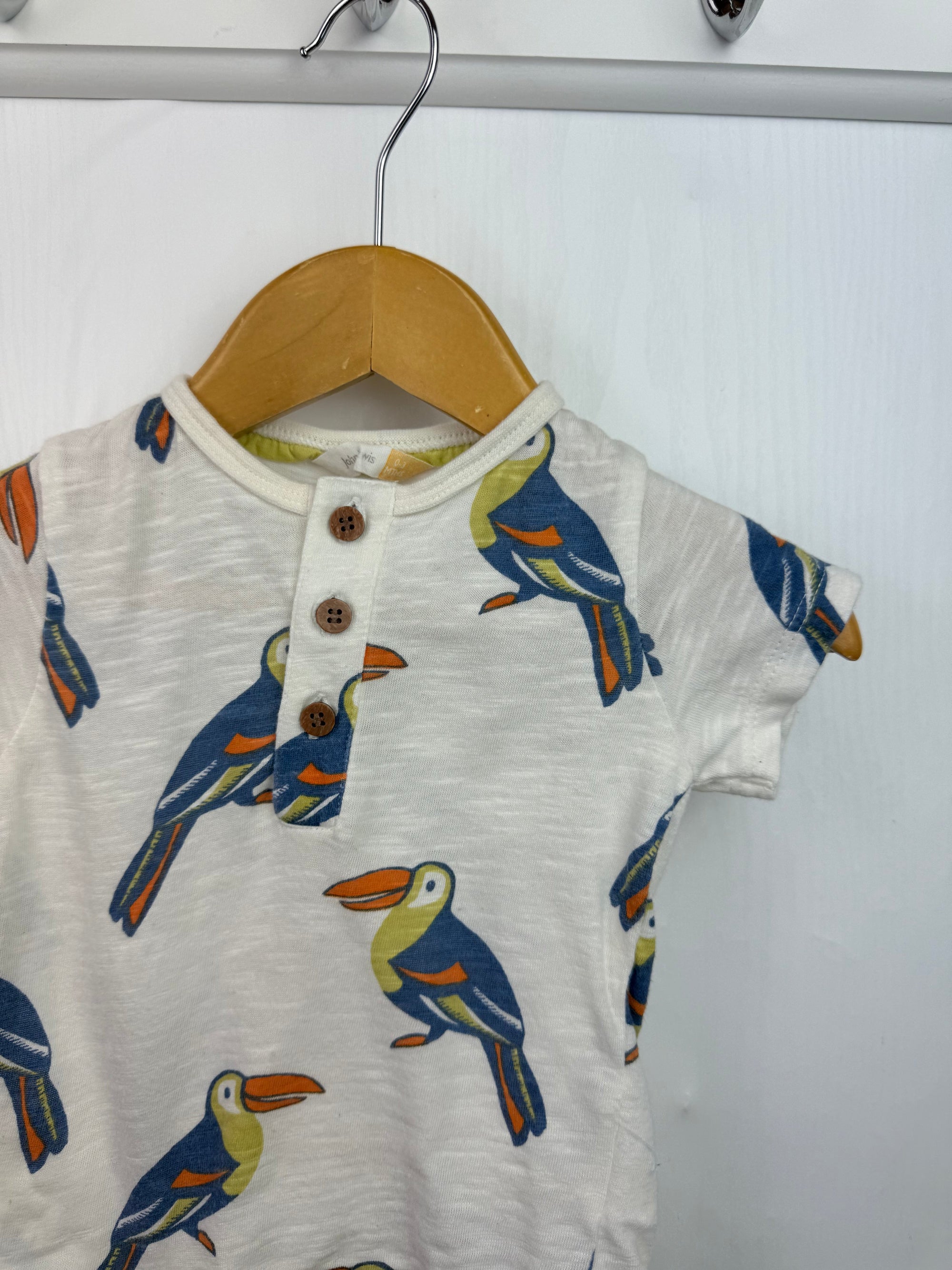John Lewis Parrot Top - Boys 0 - 3 Months - Little Ones Preloved. Second Hand Children's & Preloved Baby, Kids, Girls & Boys Clothes. UK online