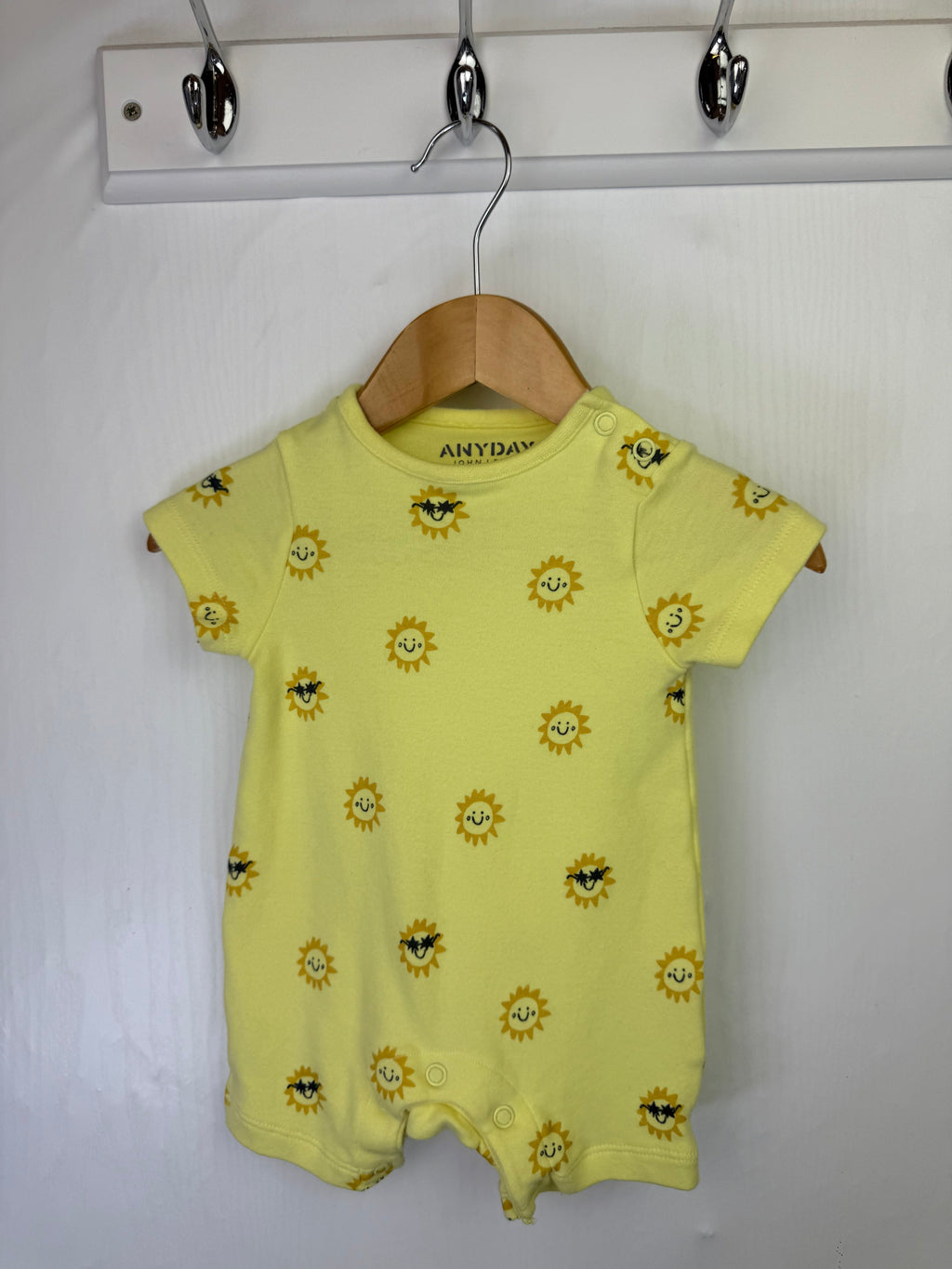 John Lewis Yellow Sun Romper - Unisex 0 - 3 Months - Little Ones Preloved. Second Hand Children's & Preloved Baby, Kids, Girls & Boys Clothes. UK online