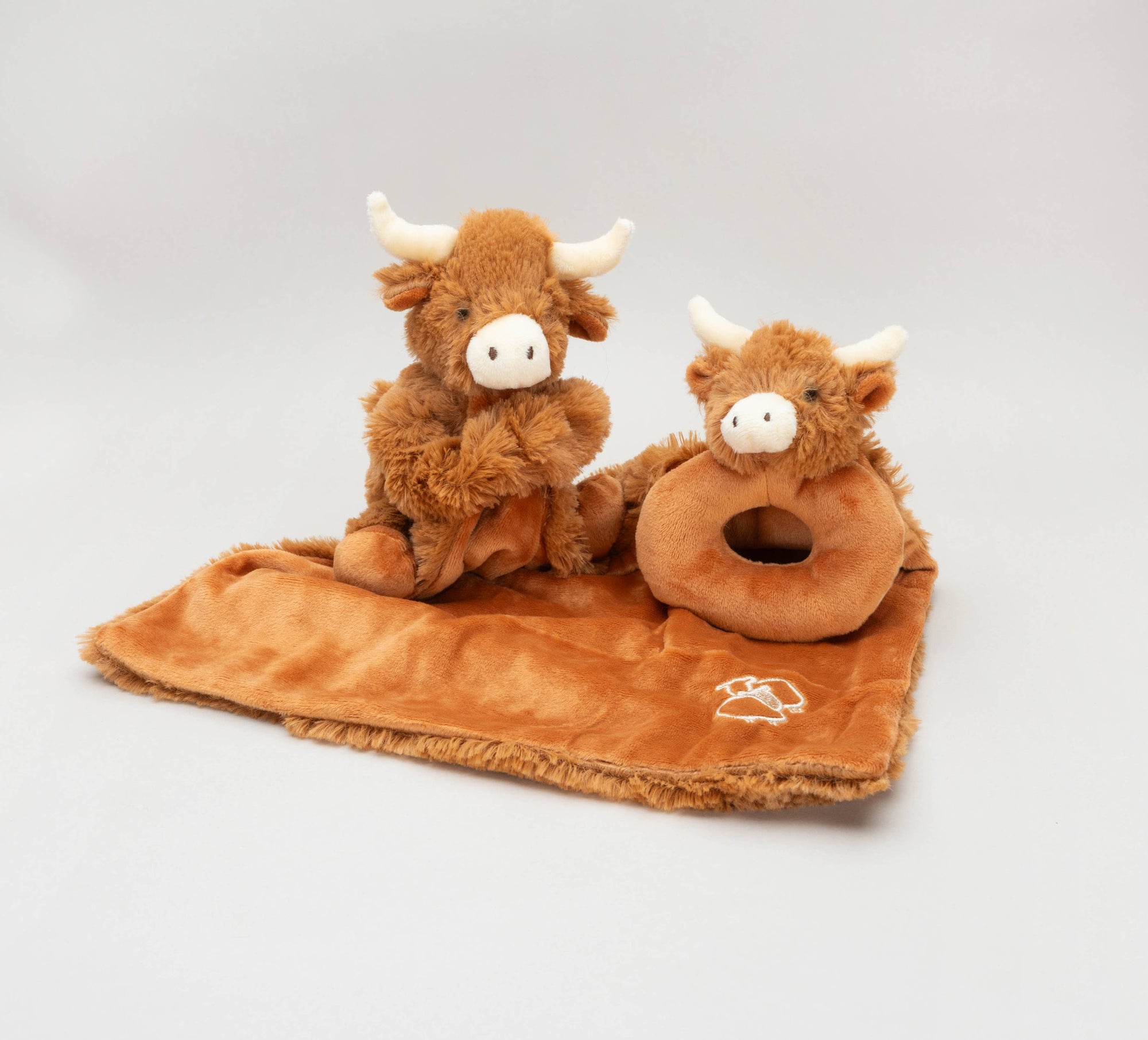 Jomanda Highland Brown Cow Baby Plush Rattle - 10CM - Little Ones Preloved. Second Hand Children's & Preloved Baby, Kids, Girls & Boys Clothes. UK online